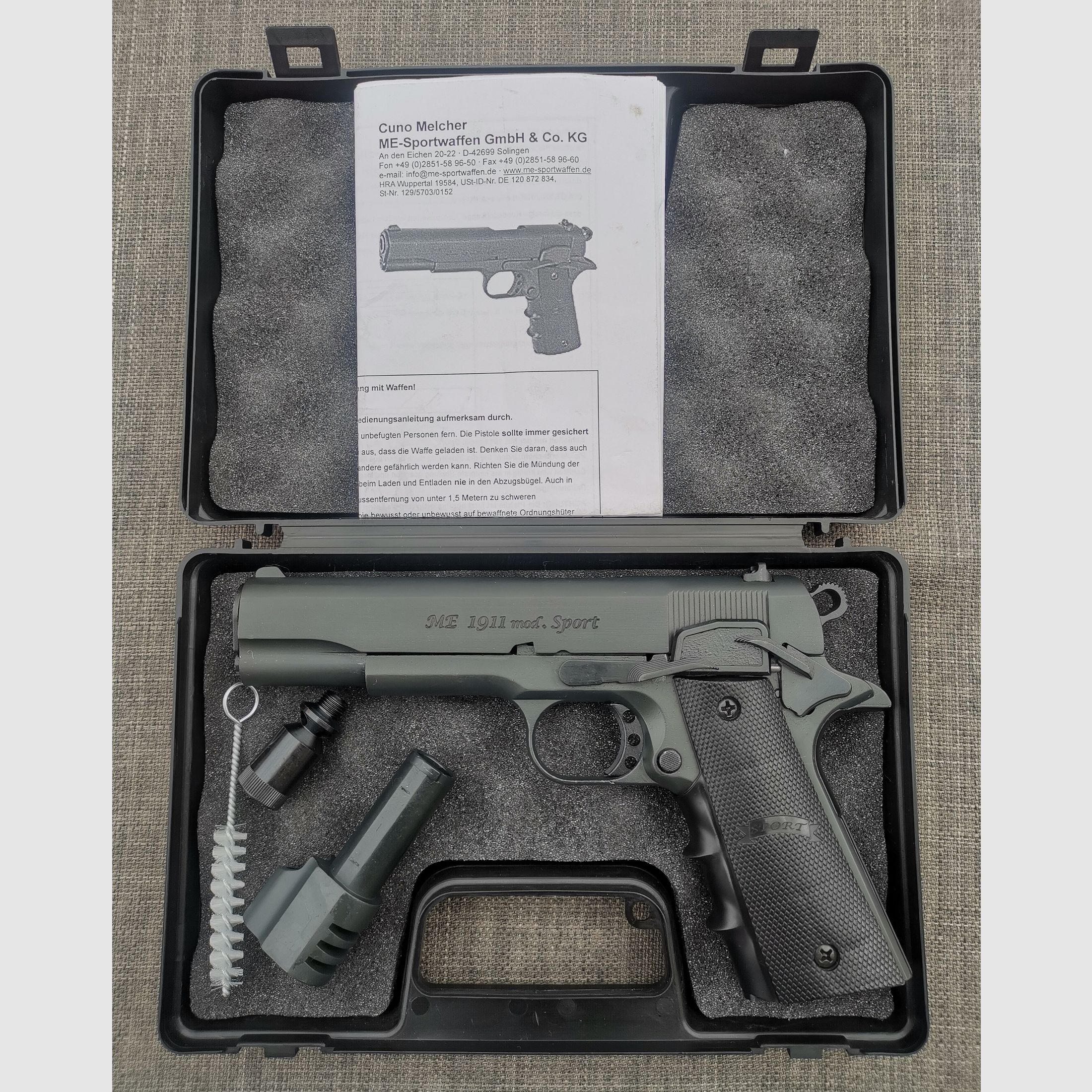 Biete ……ME 1911 Model Sport, black, dark earth, Neu