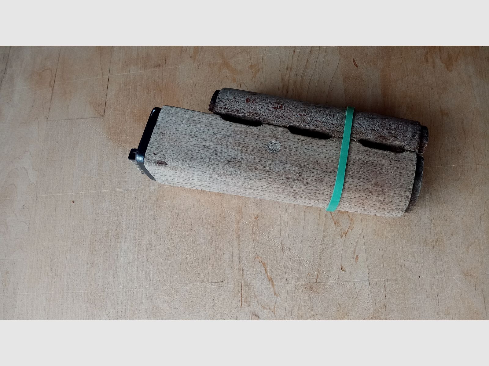 #4 Geisterhafter M70 Handschutz / Zastava Yugo AK Vorderschaft inkl. Steel Ferrule  // wohl auch geeignet für LCT