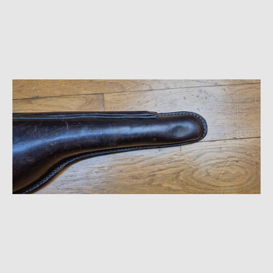Bardzo ładne etui na pistolet Luger P08 długi zwany artyleryjskim – Wykonane przez MÜLHENFELD & CO w BARMEN w 1915 roku – Etui 1. typu w komplecie z narzędziami – Bardzo ładna skóra w TBE i miękka – Nadal brązowa (rzadka) – Nominatywne i przypisane do F.A.R 58 – Wczesny i wspaniały egzemplarz w TBE++FAR, zdjęcie 15 z 22