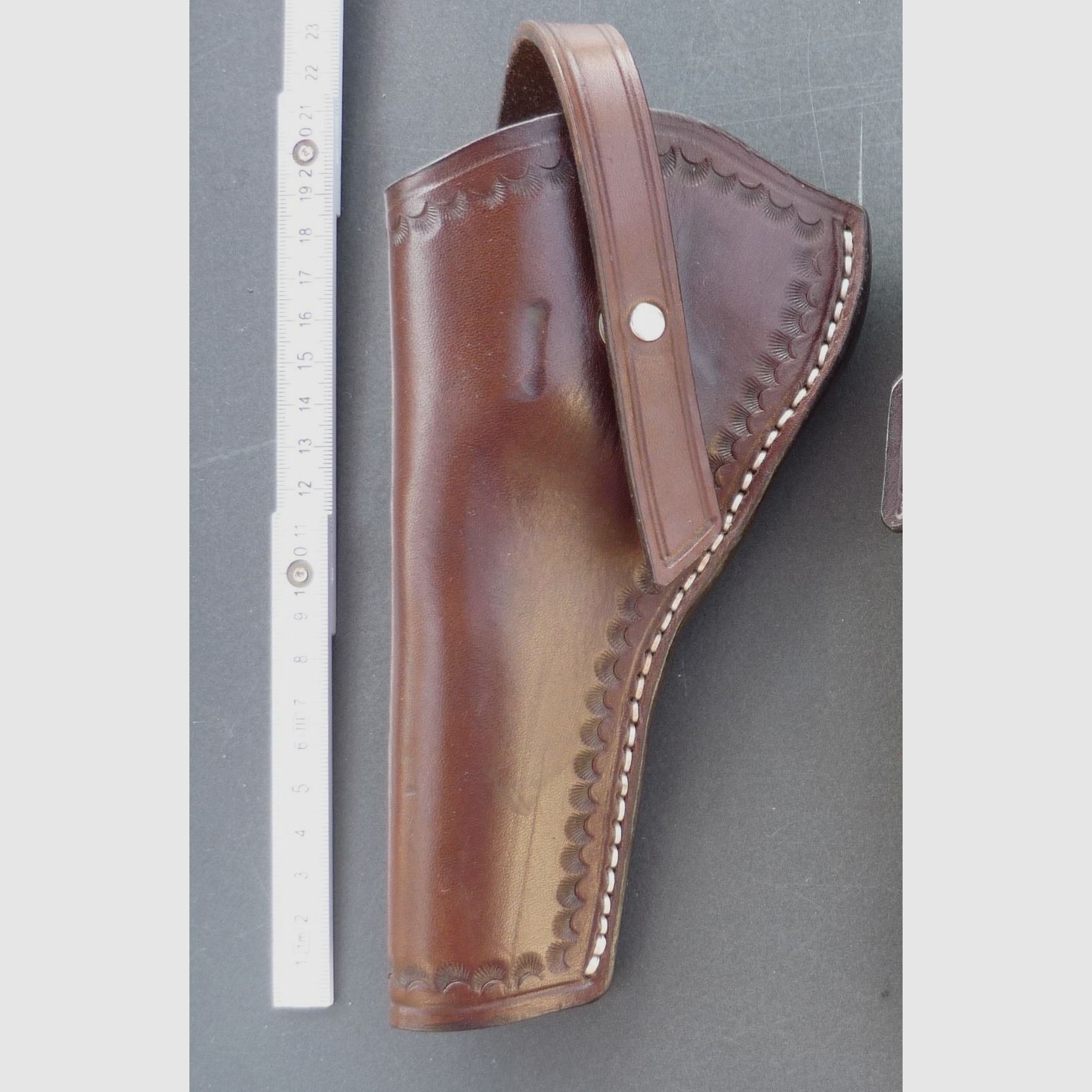 HKDesign Holster  Art. Nr.  002 : Einfachholster mit Sicherheitsriemen   -  für:  S&W Victory"38  -  für Linkshänder