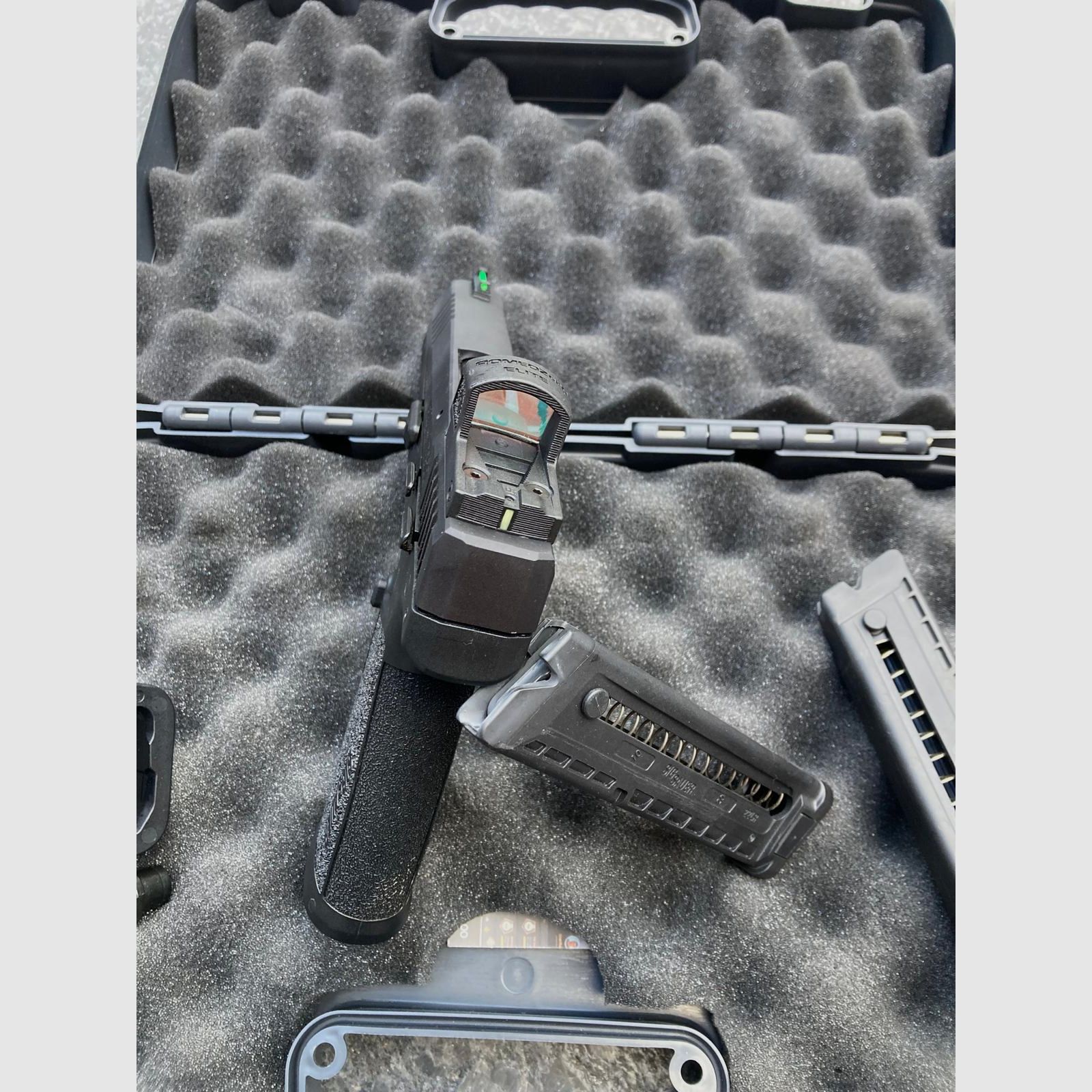 Sig Sauer 322 OR Kaliber .22lr + Romeo Zero Elite 1x30
