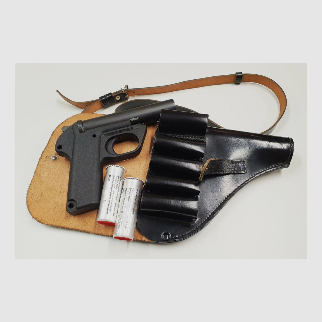 GEBR. DEWALD OHG HK P2 Borsa per pistola segnaletica SigPi P2A2 con tracolla, immagine 7 di 9