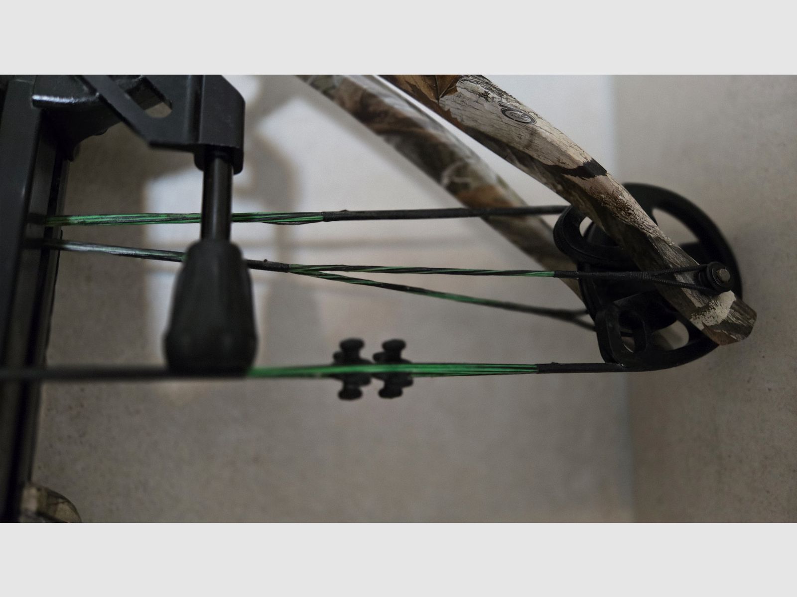 Compound Armbrust Hori-Zone Alpha XT 360 FPS mit optionaler Tenpoint Optik und Easton Carbon Bolzen