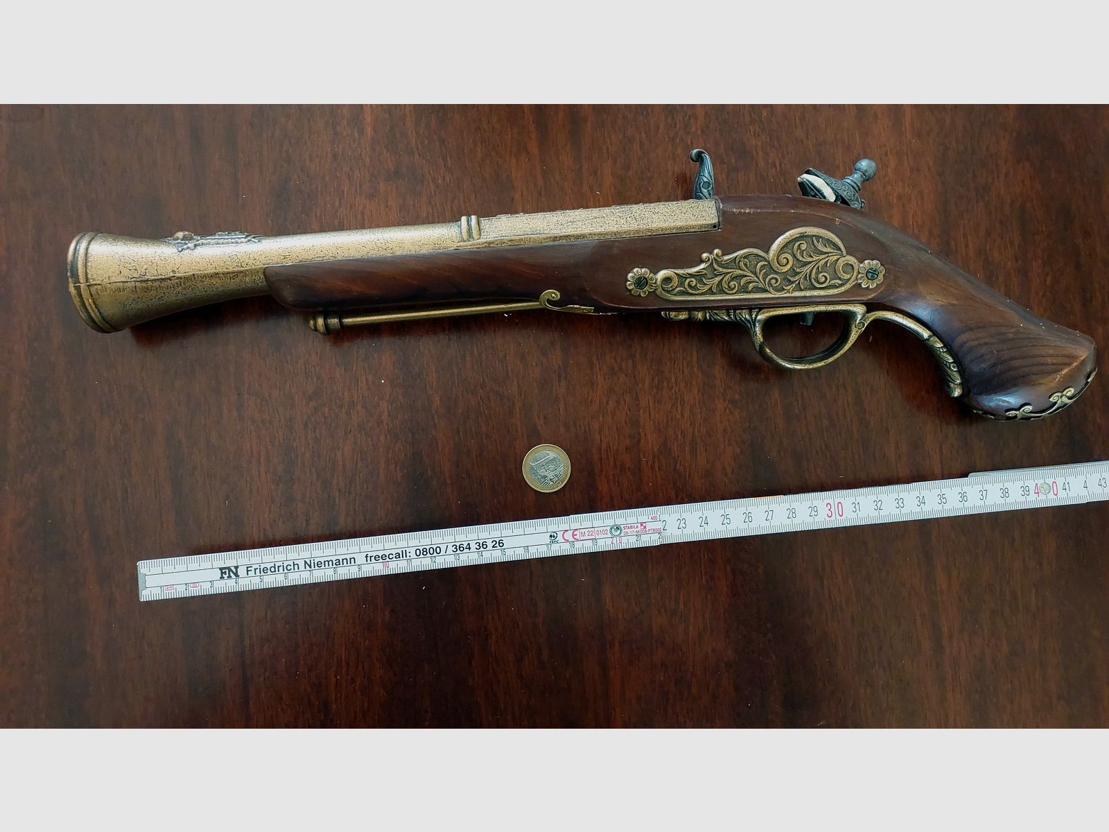 Replica flintlock pistol decoration – defective