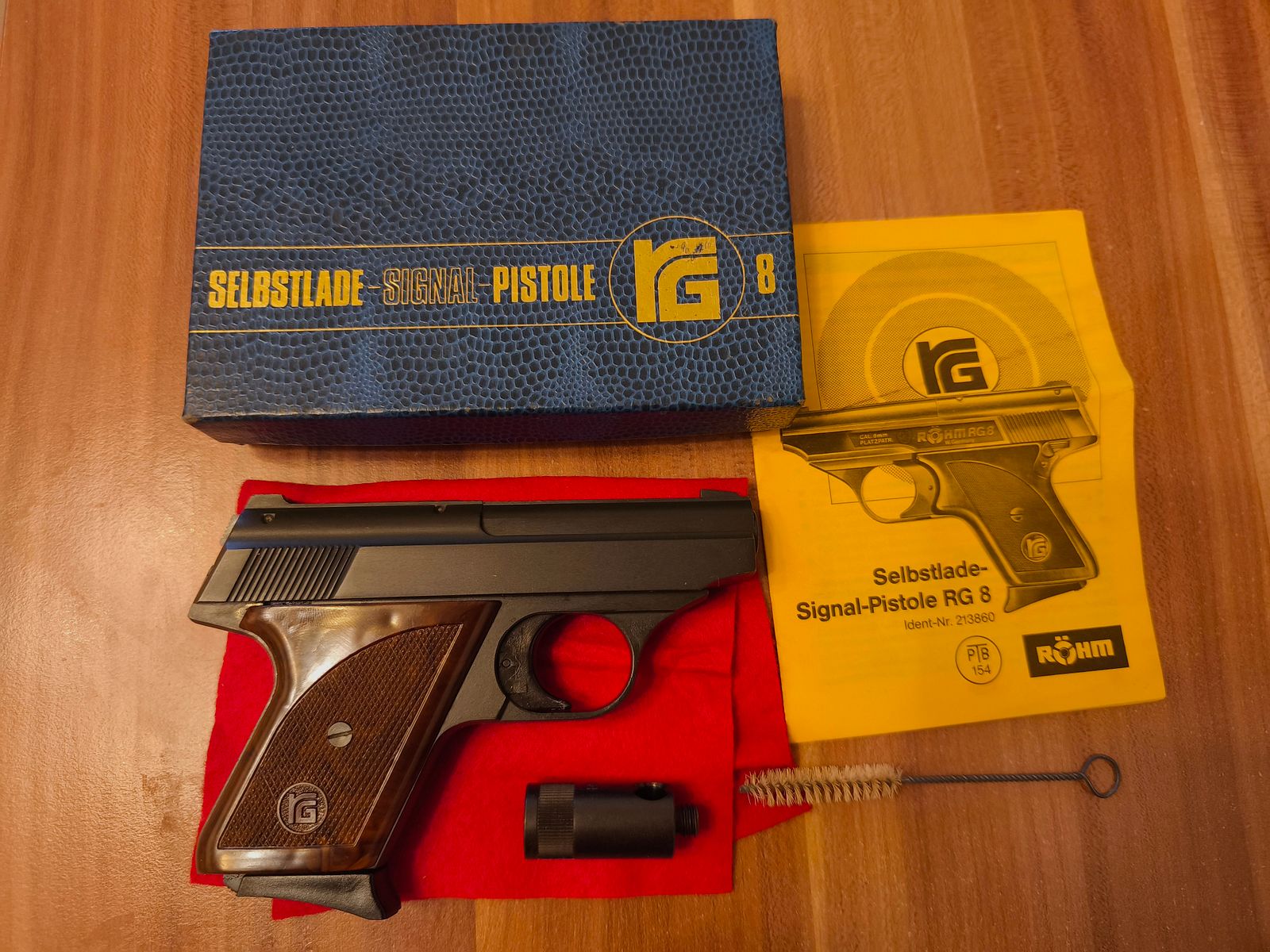 Röhm RG-8 Kaliber 8mm pistolet alarmowy