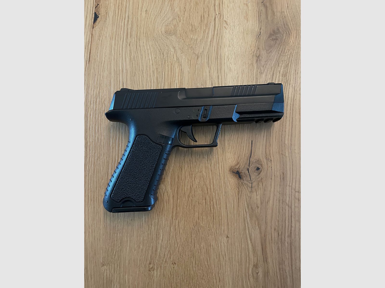 Softair Cyma CM.127 inkl. Tracer und Zubehör