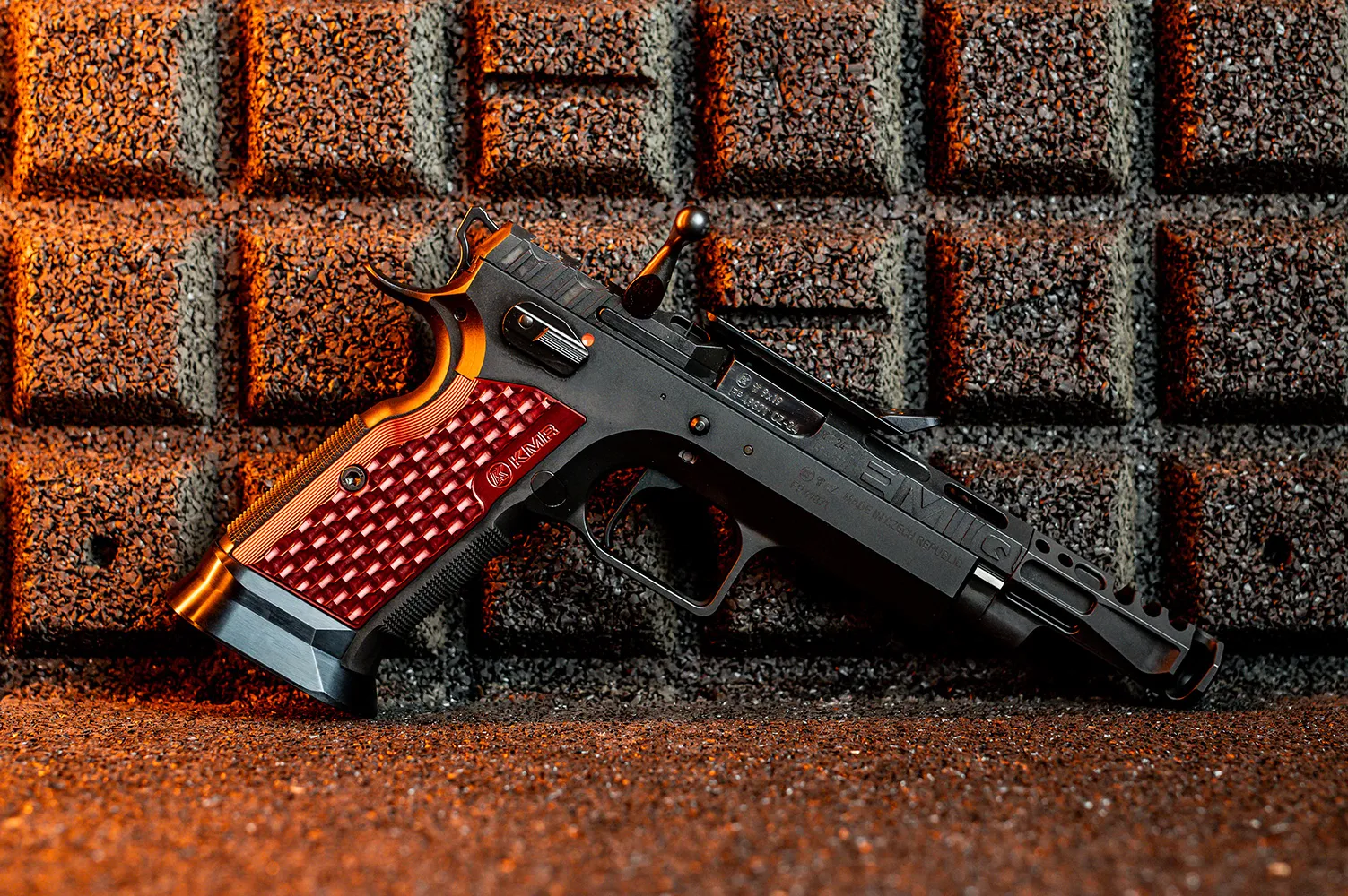 Pistolet KMR L-02 Emiq SA 5" 9mm luger + kolimator, zdjęcie 7 z 9