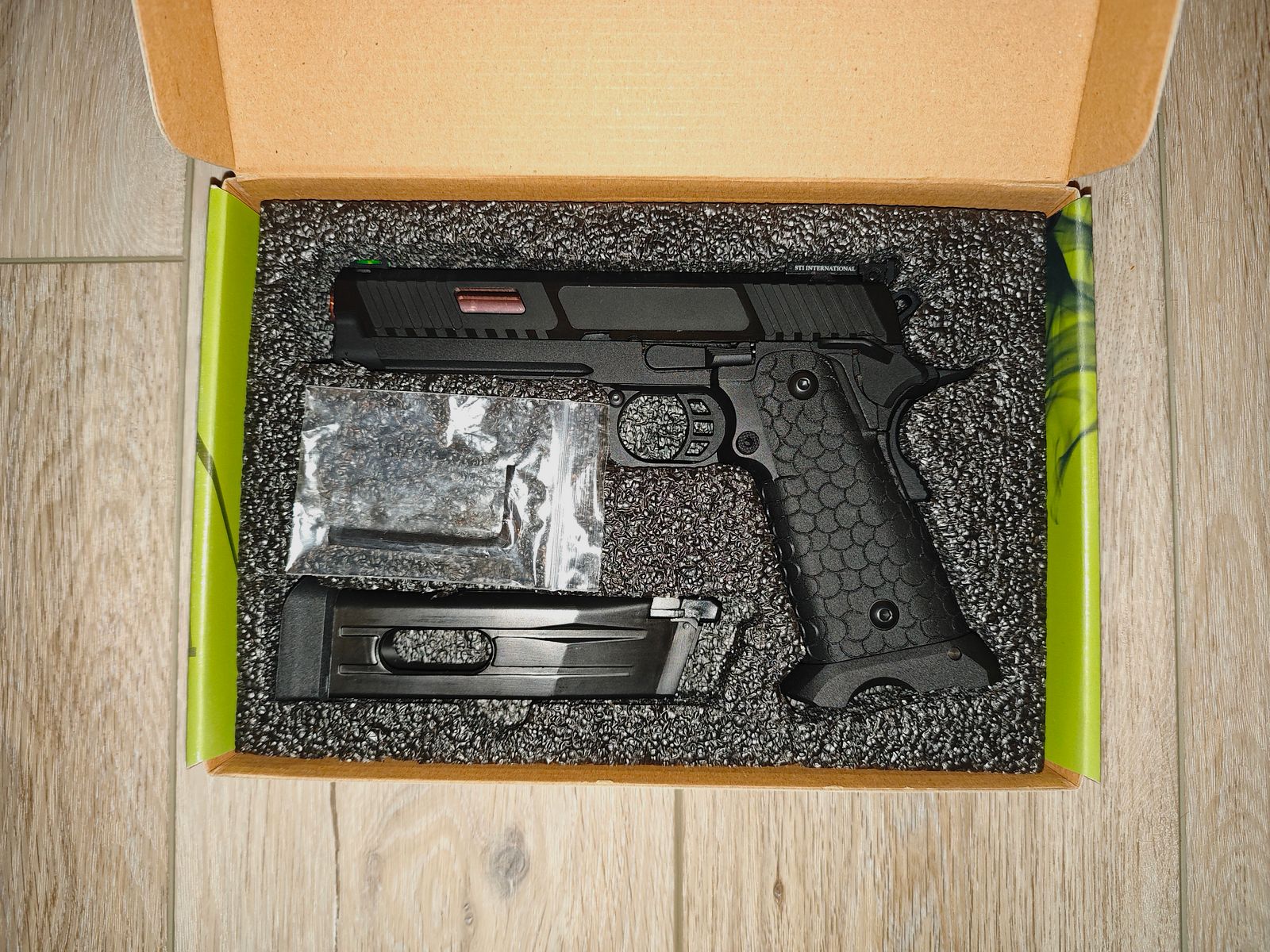 ASG / STI International Combat Master 2011 JW3 Airsoftpistool Volledig metaal CO2