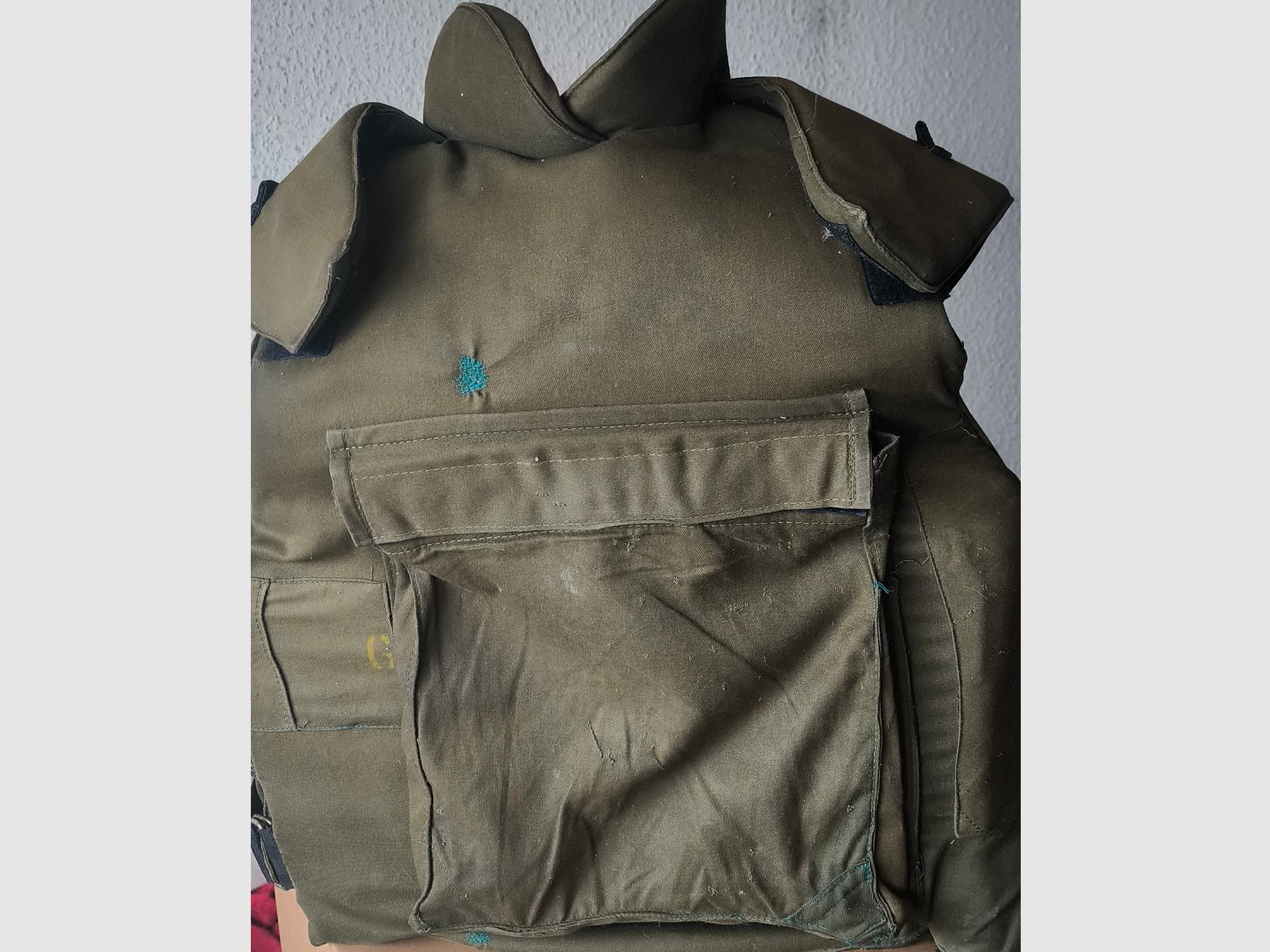 Ungarische balistische Schutzweste SK3, wird als Deko-Objekt bzw. für Paintball-Spieler verkauft!! Achtung!! Bitte genau lesen!!