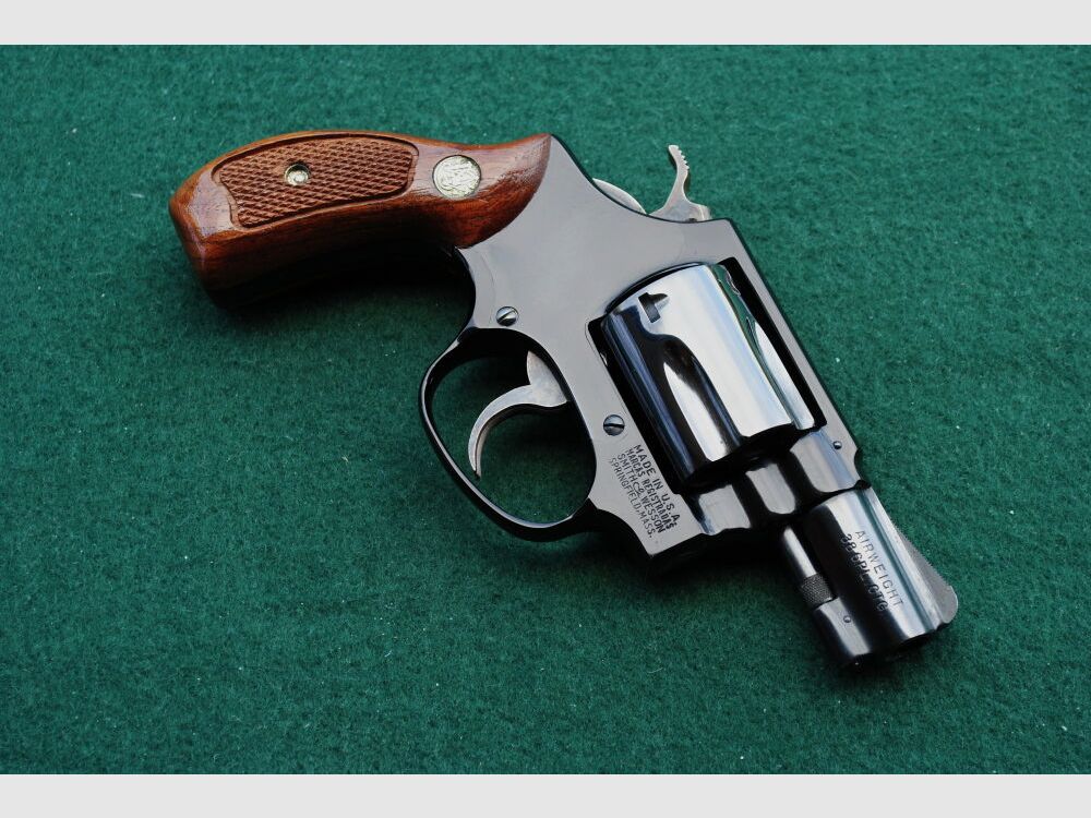 Smith & Wesson Airweight, 2 " LL
