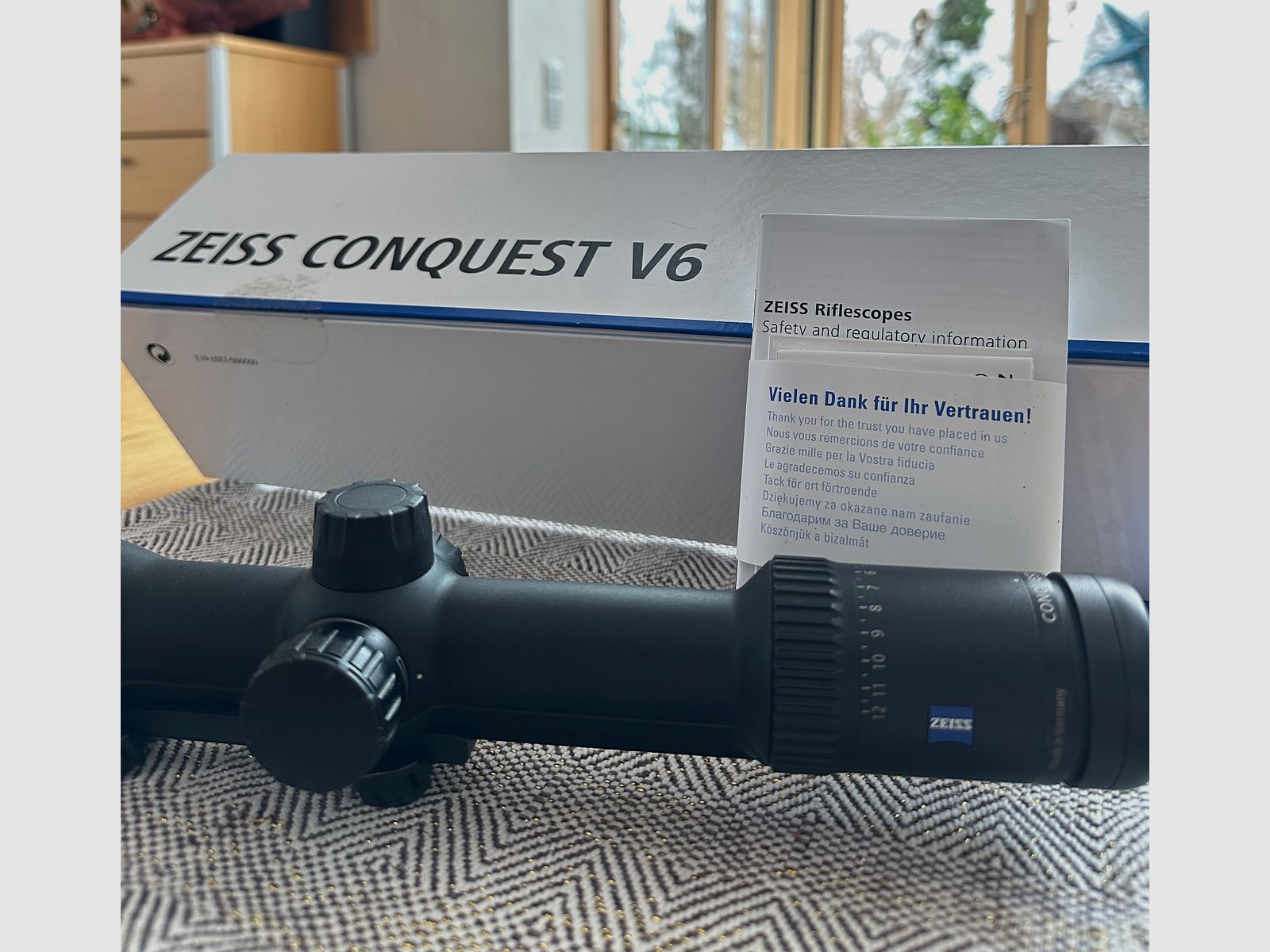 Zeiss Conquest V6 2-12x50 M con guida - come nuovo e ben curato