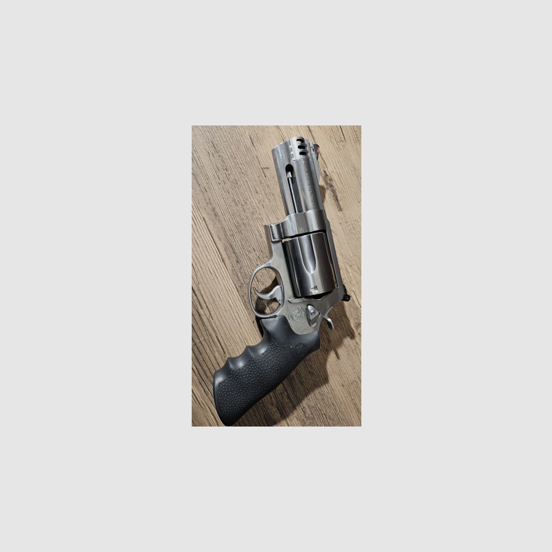 Smith & Wesson .500 Modell 500 Revolver 4"