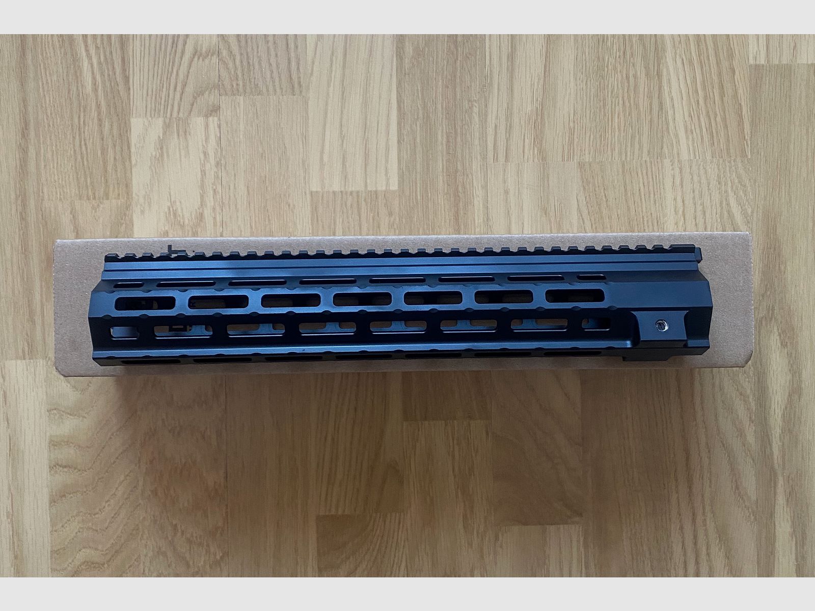 MIDWEST INDUSTRIES MR223 / HK416 M-LOK Handschutz 13,5" (Schwarz)