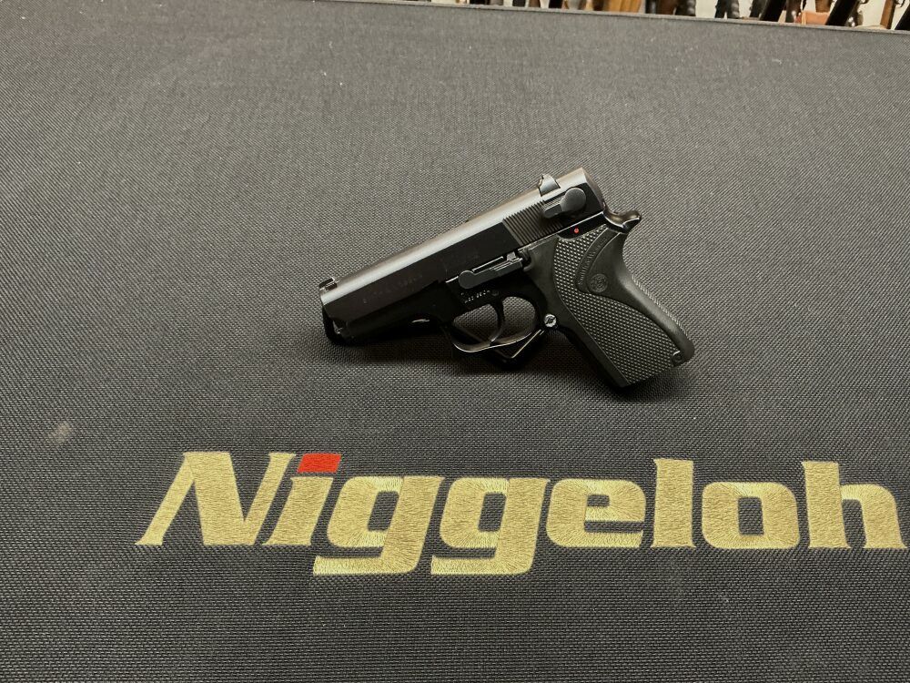 Smith & Wesson 6904 9mm Luger