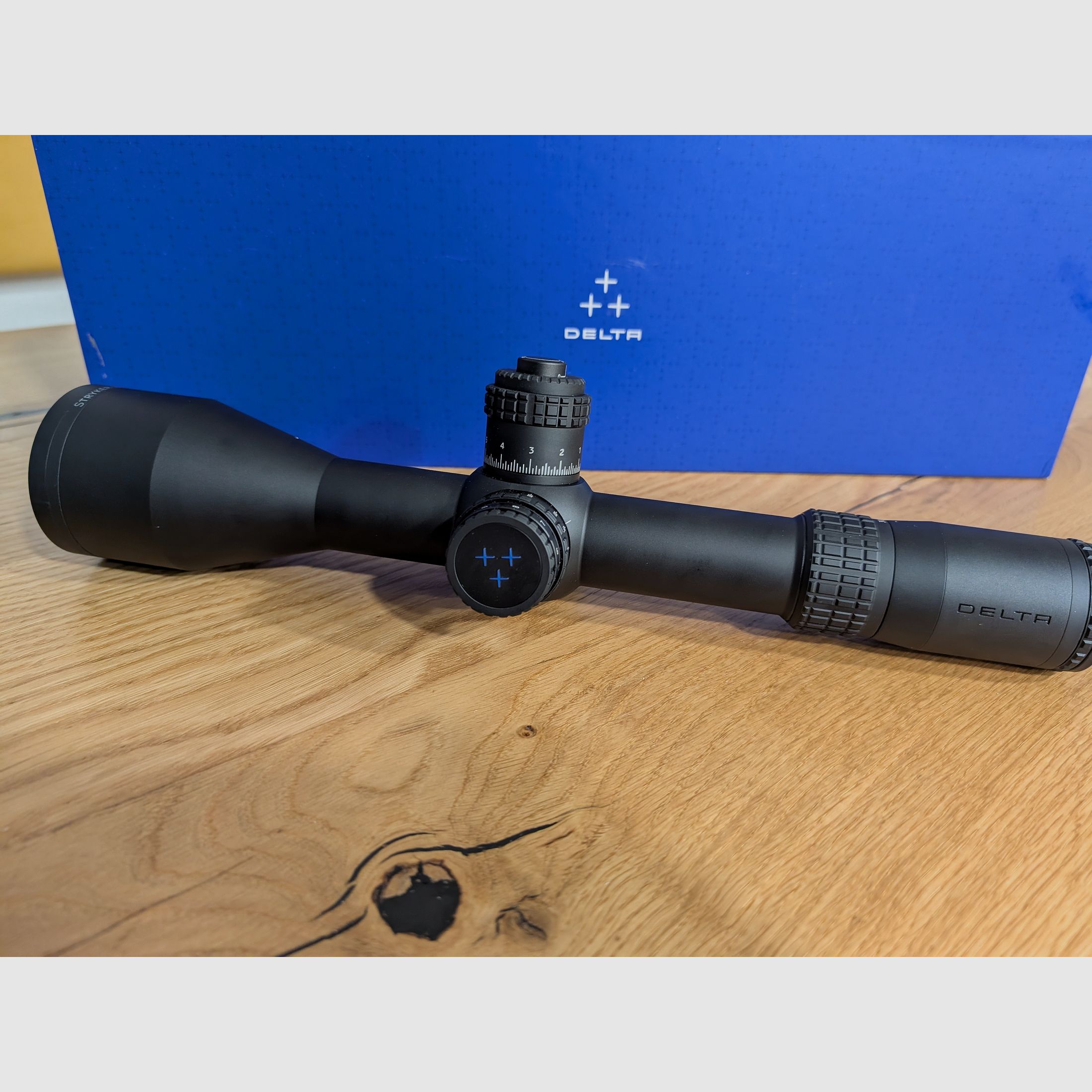 Delta Optical Stryker HD 4,5-30x56 Neu unbenutzt. Mit Contessa Montage