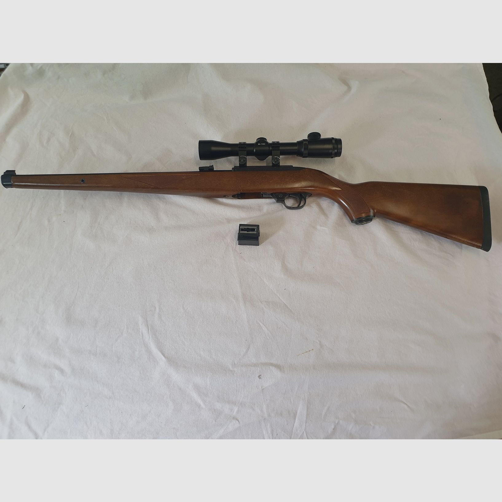 Ruger Selbstladebüchse mit Glas