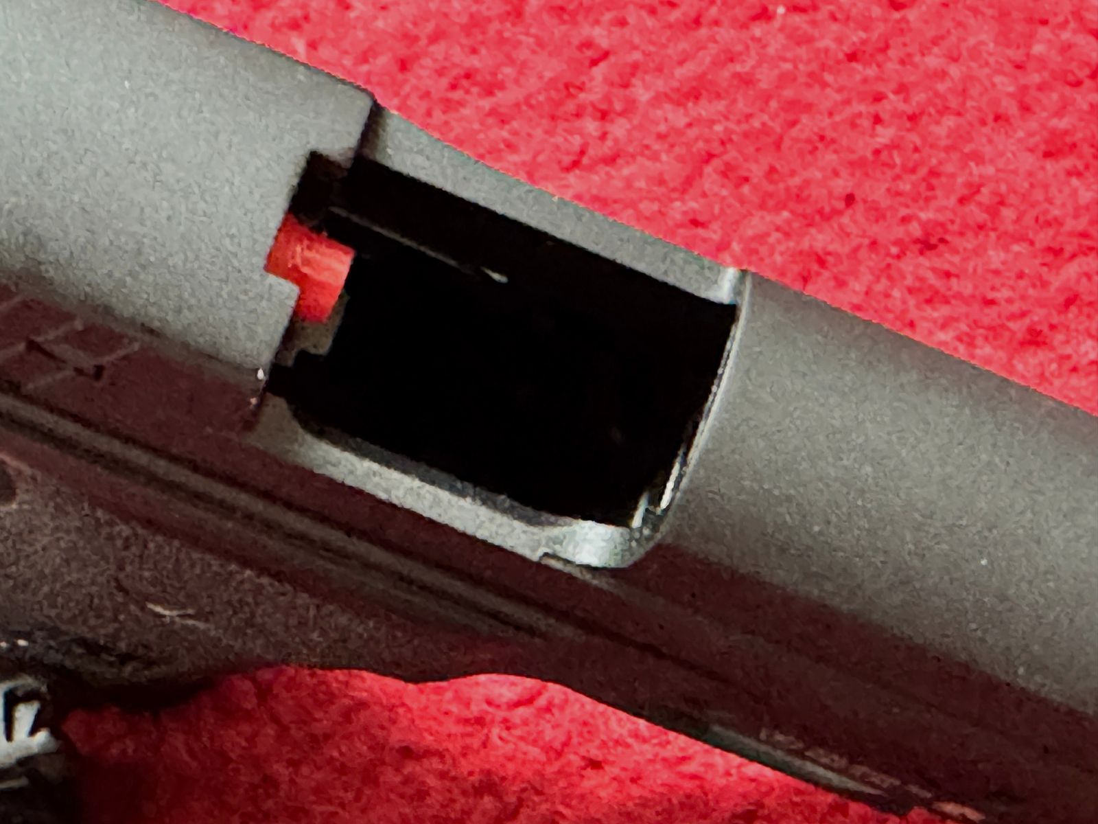 KJ Works KP-01 SIG P226 Vollmetall Gas Blow Back Airsoft GBB 6mm + Tasche-Holster - 3 Magazine 