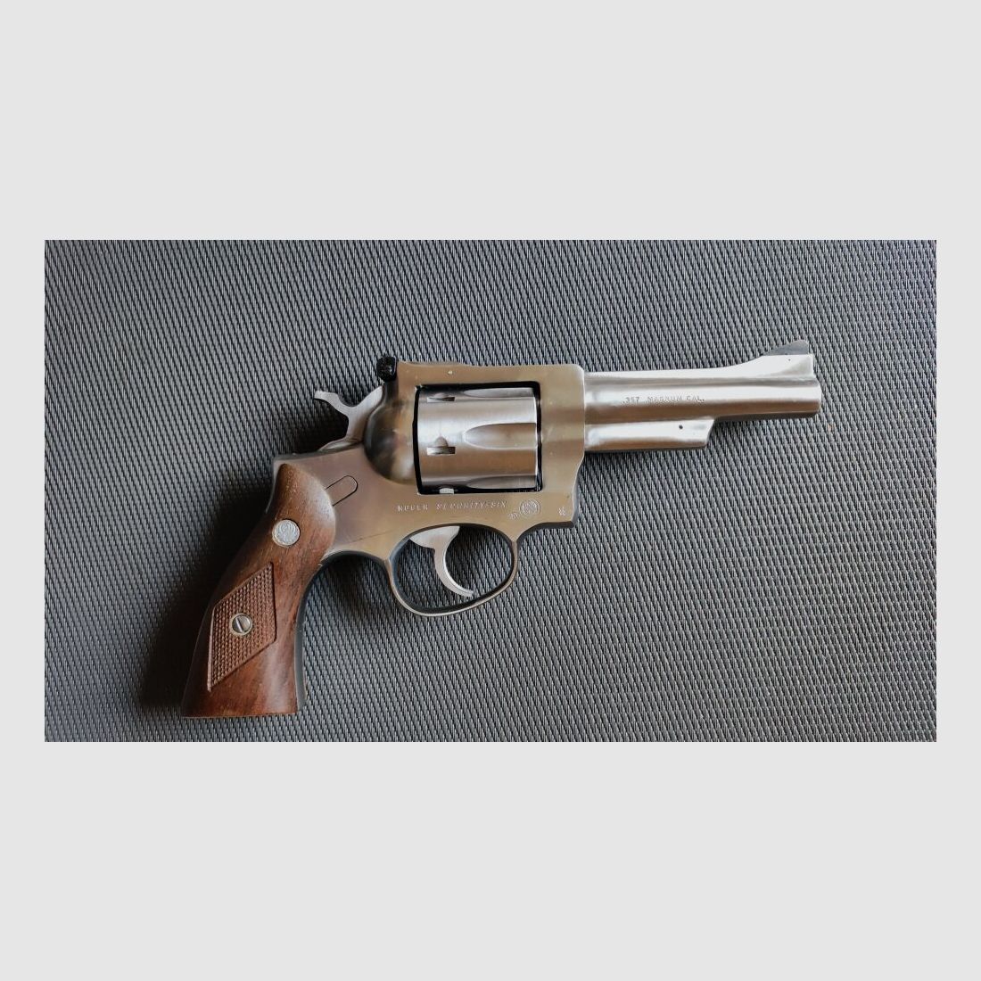 RUGER SECURITY - SIX