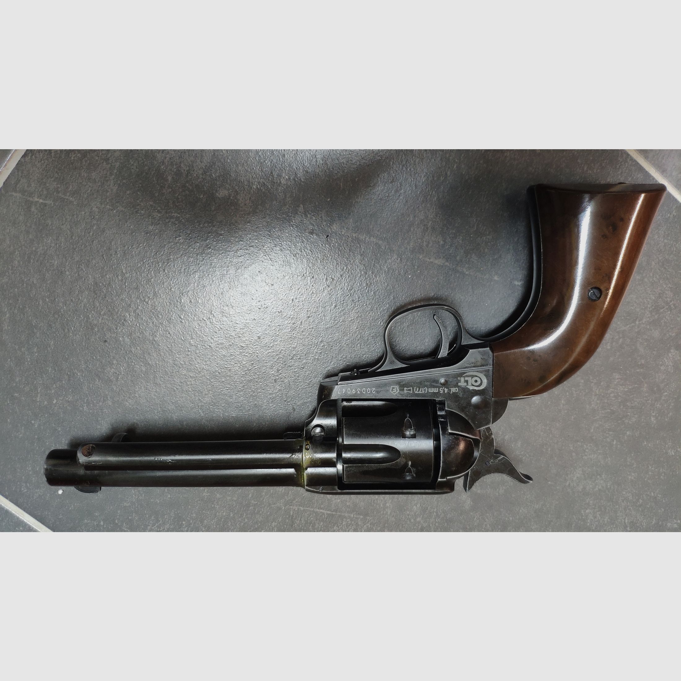 Revolver Colt SAA 45