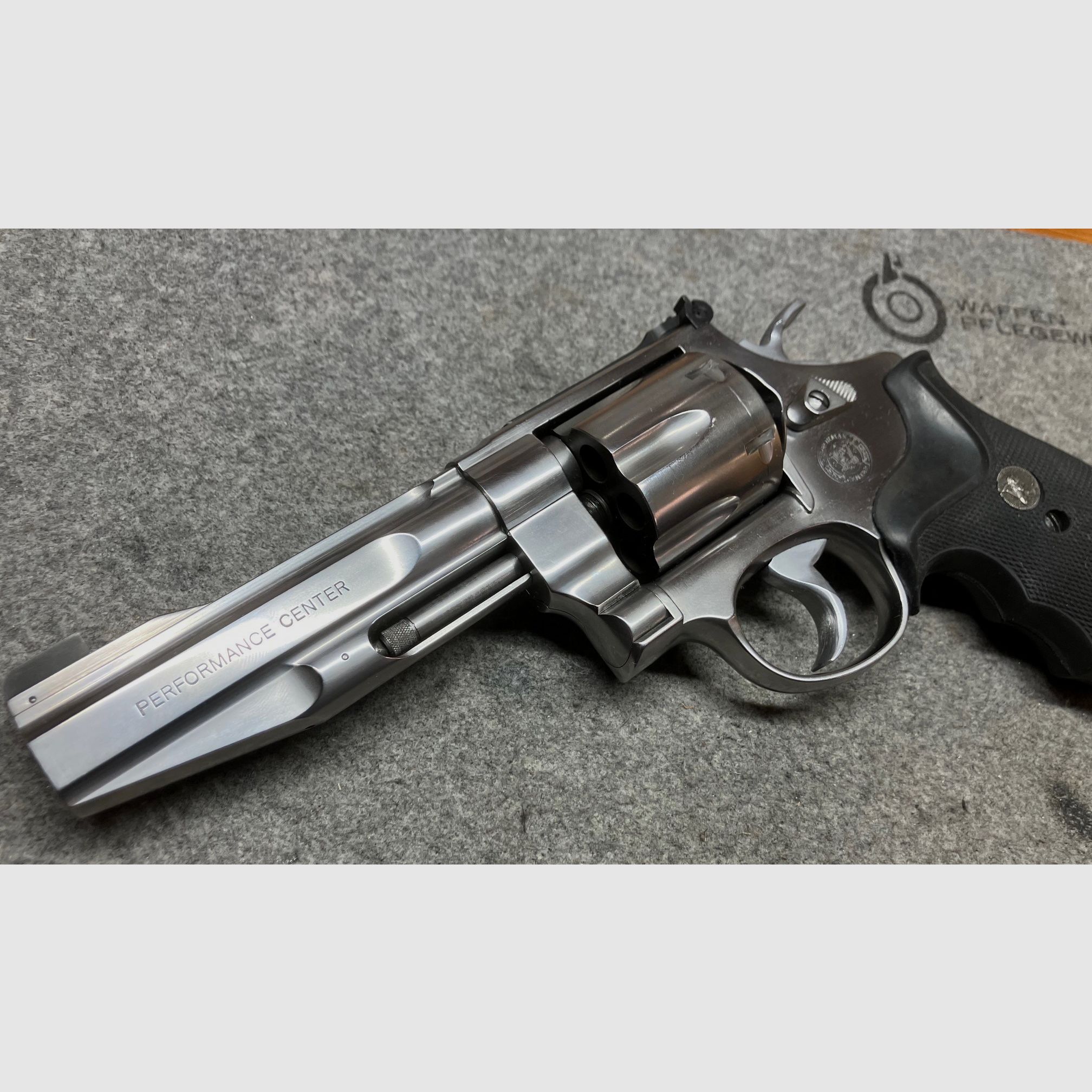 S&W 627 5" Performance Center .357Mag acciaio inossidabile 6 colpi
