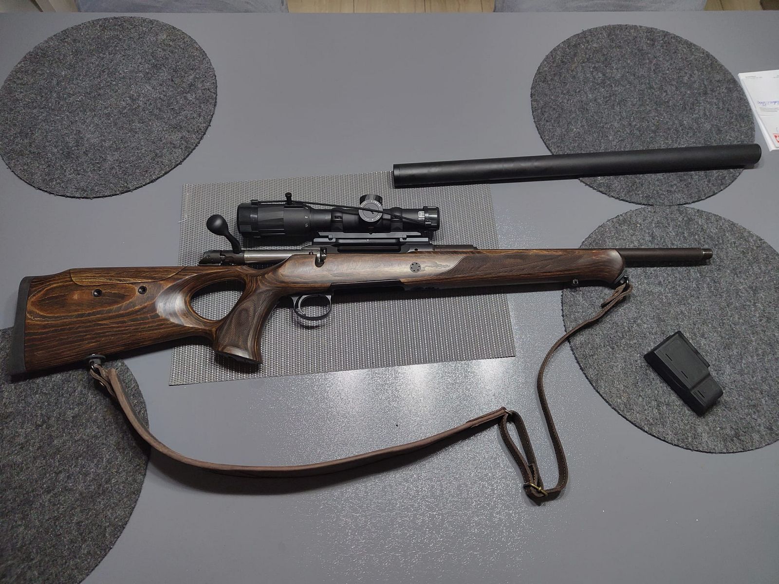 Sauer 101 GTI con silenciador integral