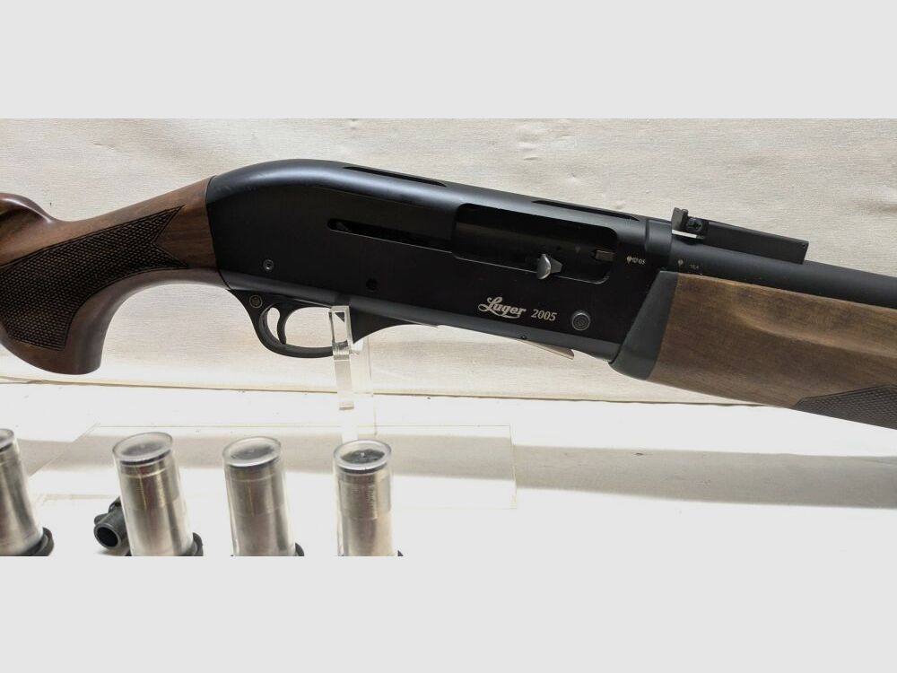 Luger 2005