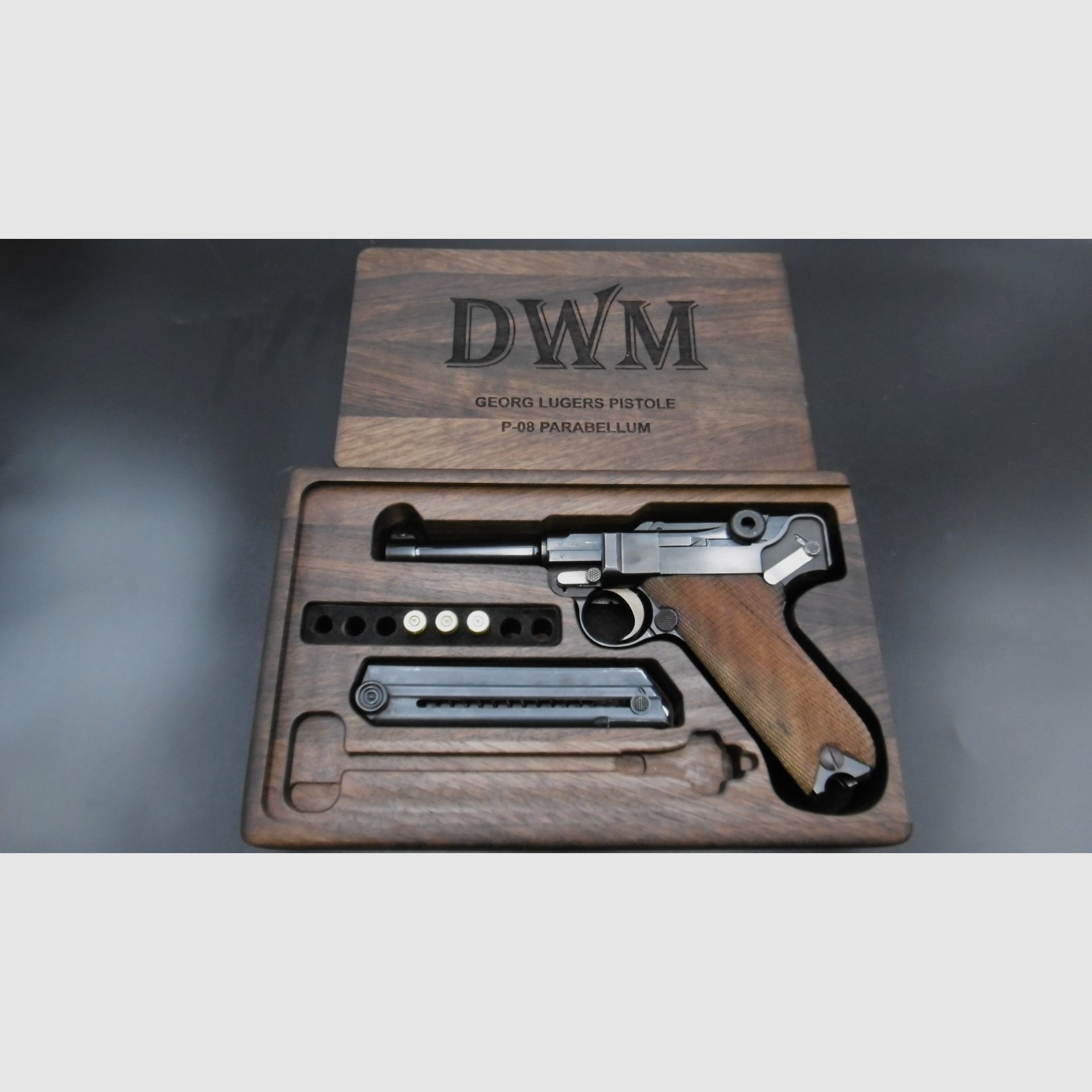 Coffret bois pour Pistolet P08 DWM, image 4 sur 4