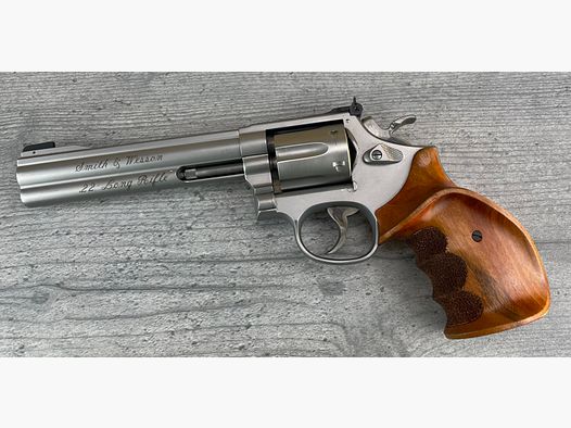 Smith & Wesson Mod. 617-1 Target Champion .22 l.r. Holzgriffschalen