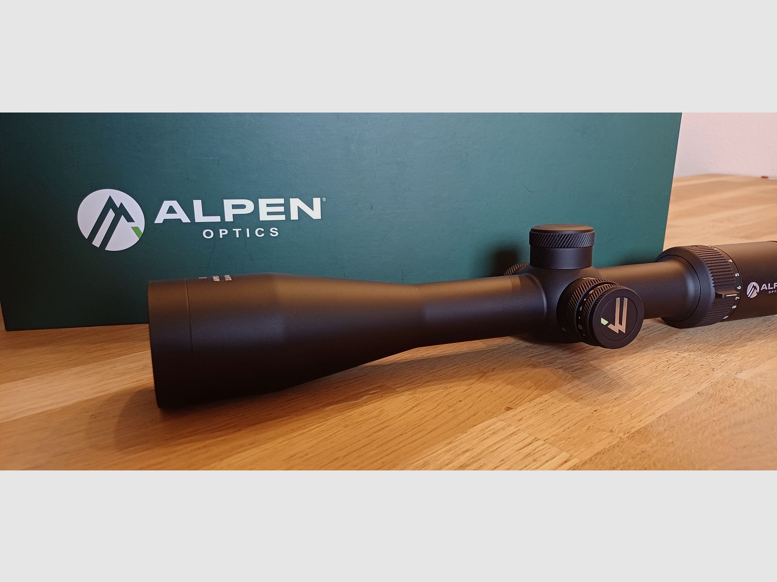 Alpen Optics APEX XP 2.5-16 x 42