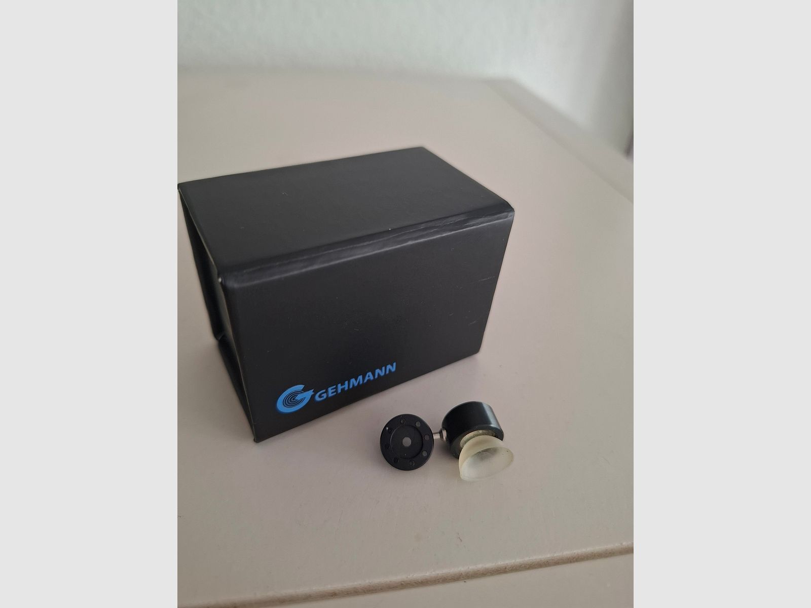 Mini iris diaphragm from Gehmann with suction cup