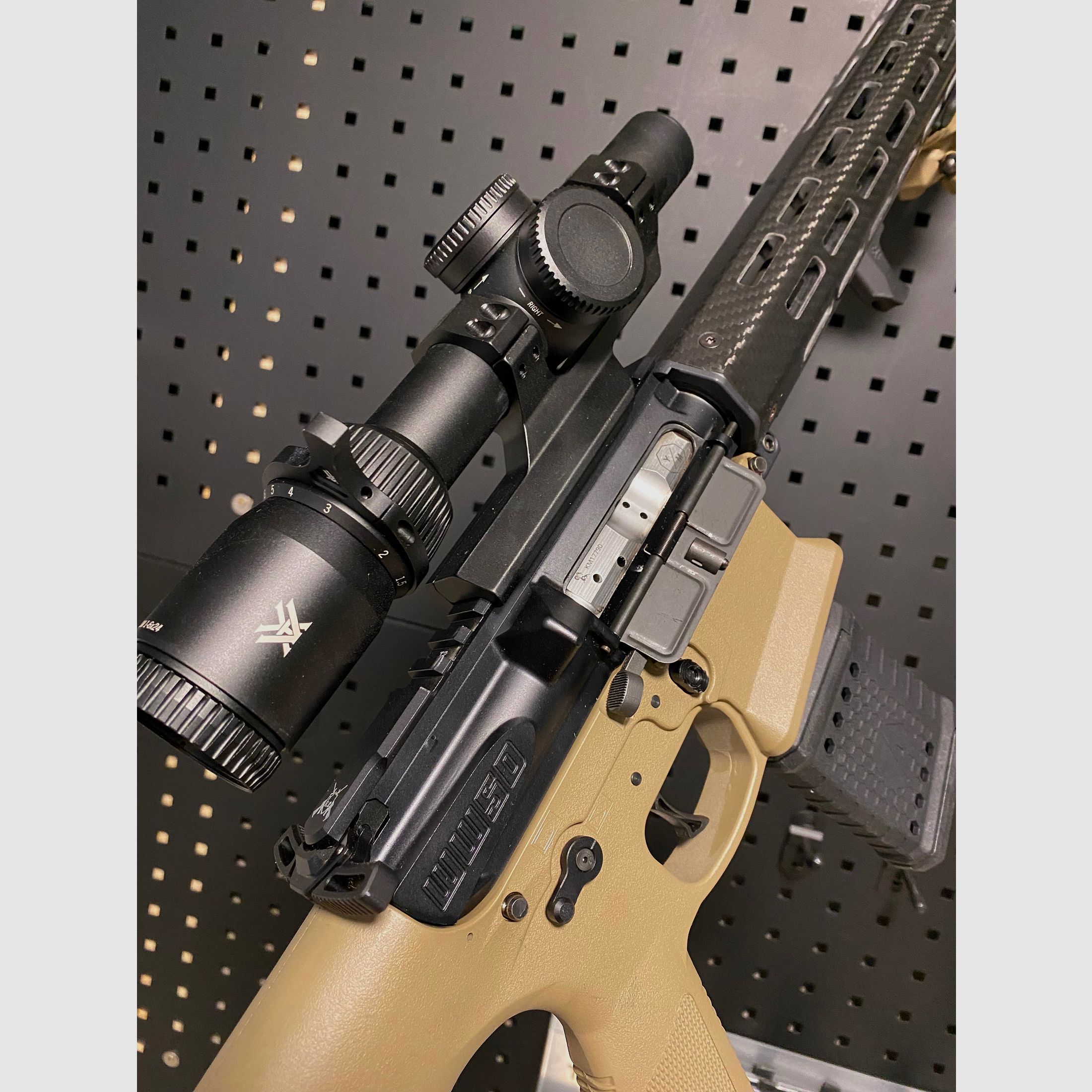 Brownells/KE-Arms WWSD 2020 FDE 16“ .223 + Vortex Lvpo