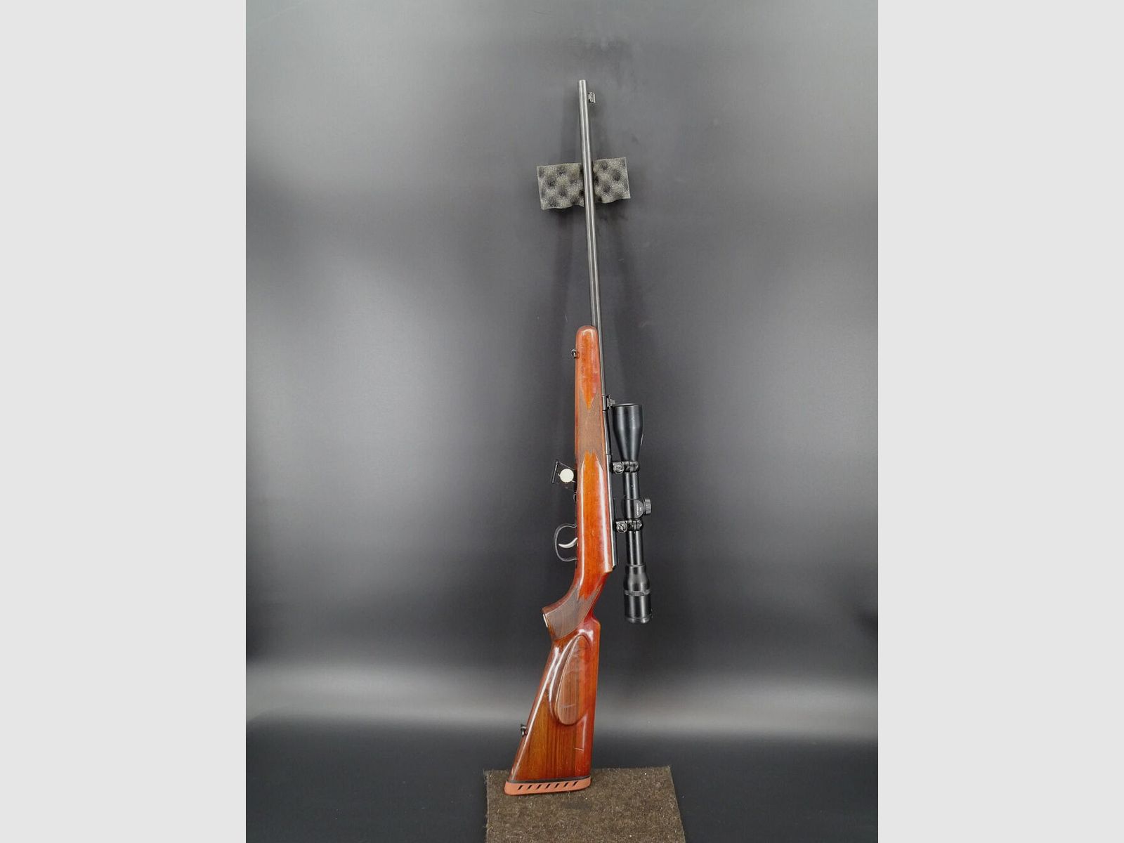 Anschütz Kaliber .22lr ZF Kassnar 6x42 Abs 30/30 Repetierbüchse