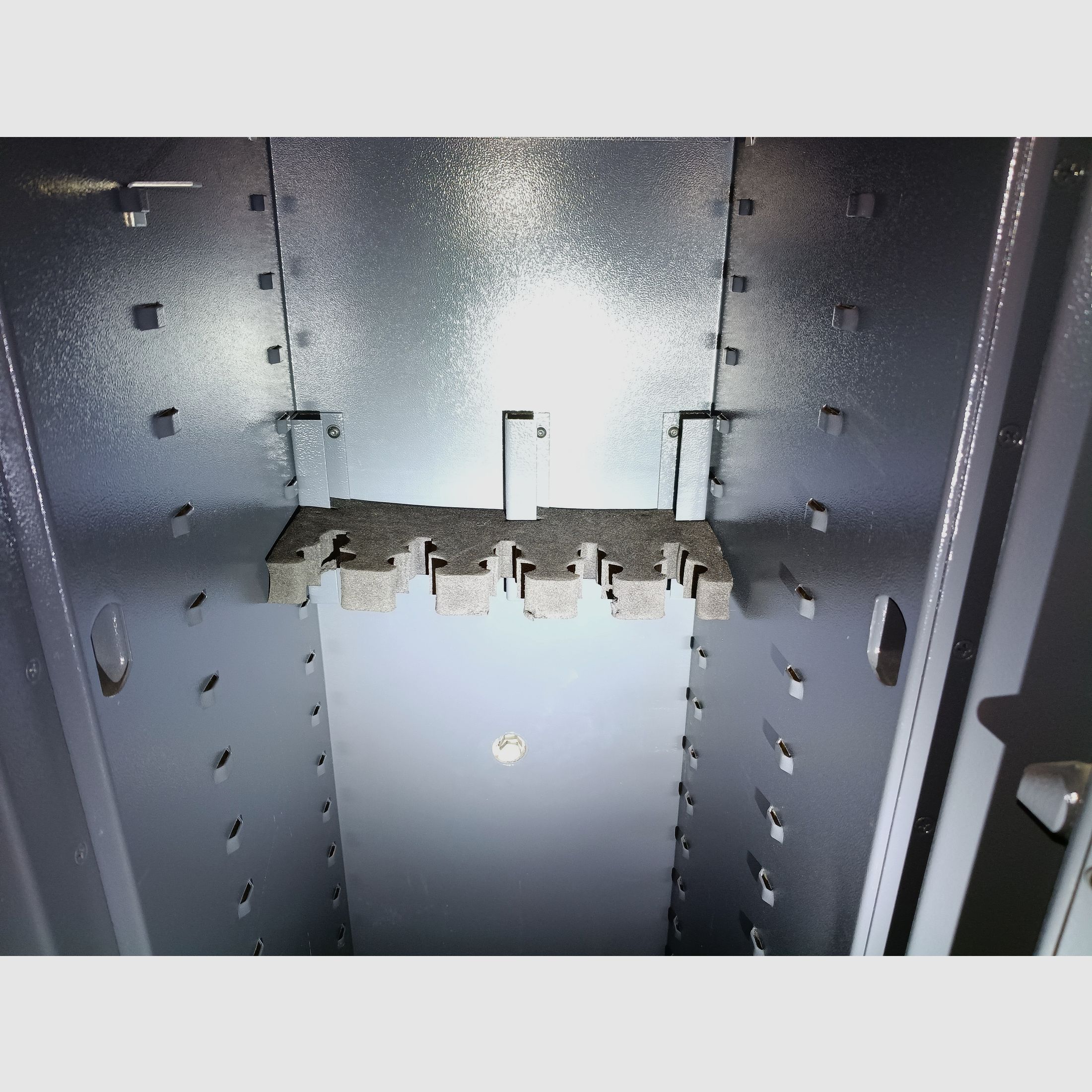 Gun cabinet (Class 1) for up to 5 long guns