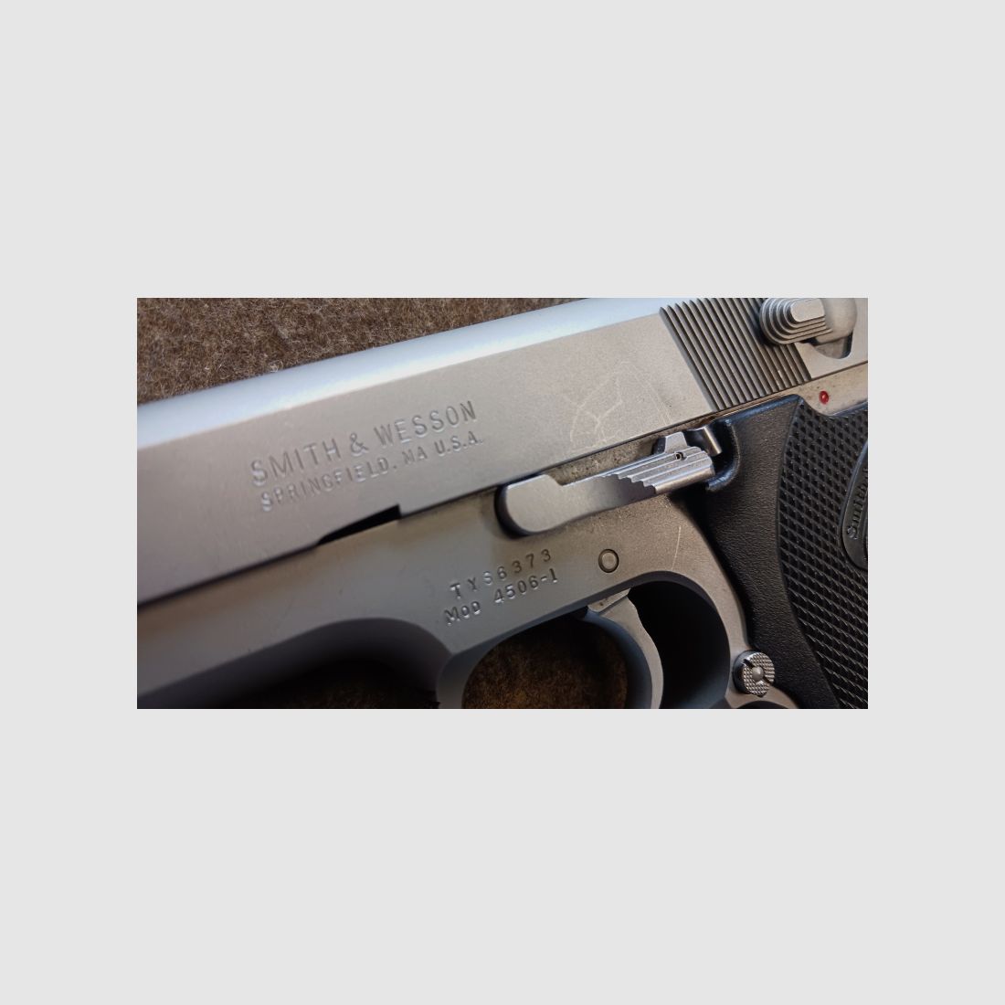 Pistole Smith & Wesson, Kal. .45 Auto