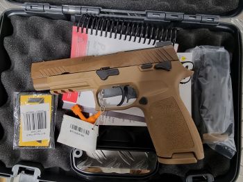 <SIG Sauer P320 M17 9mm Luger>