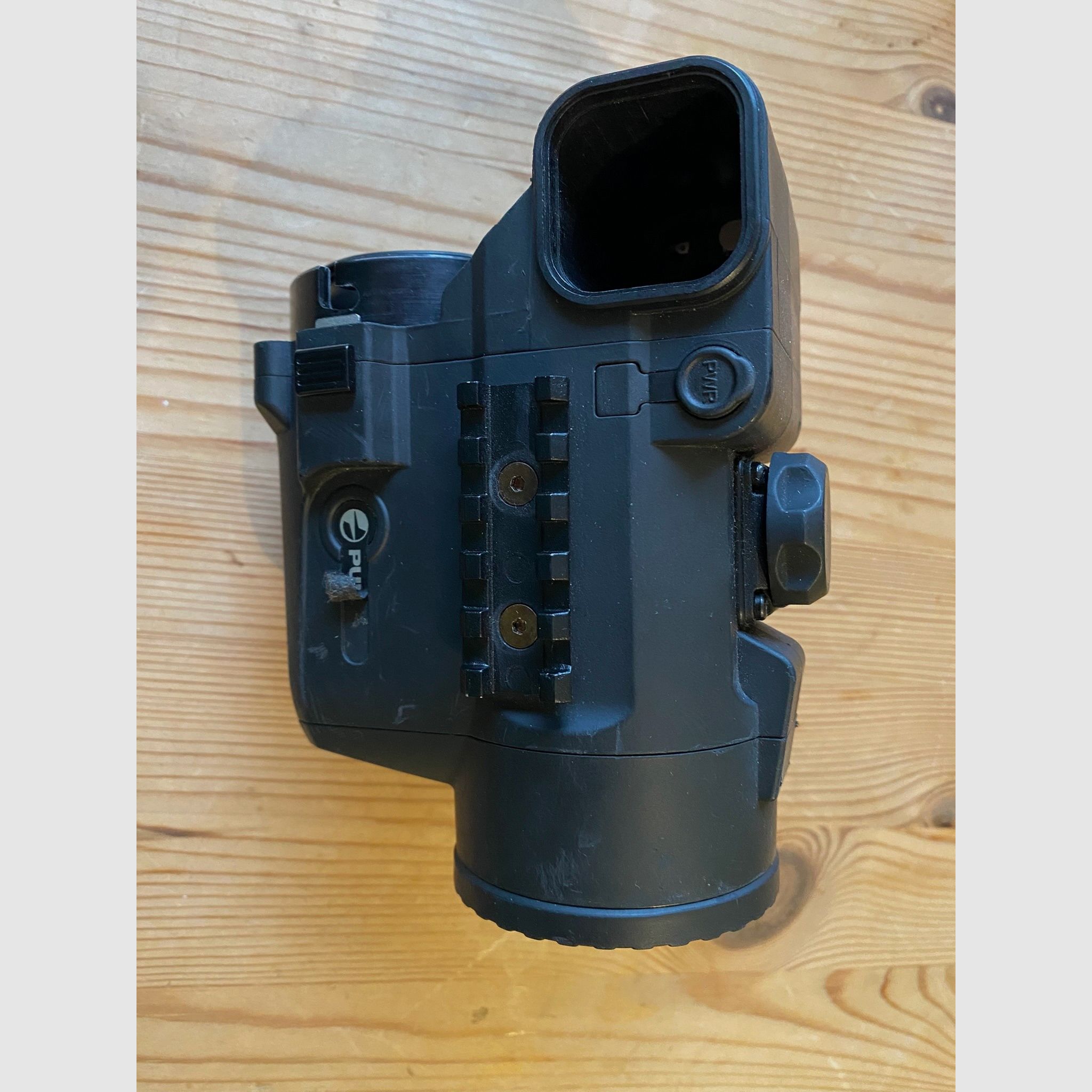 PULSAR DFA 75 mit RUSAN-Klemmadapter AD540-56