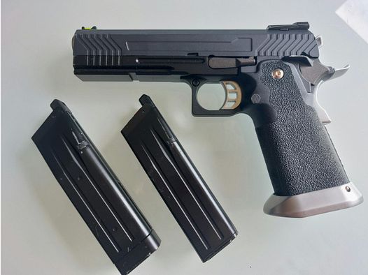 HI-CAPA 5.1 6mm GBB mit zwei Magazinen