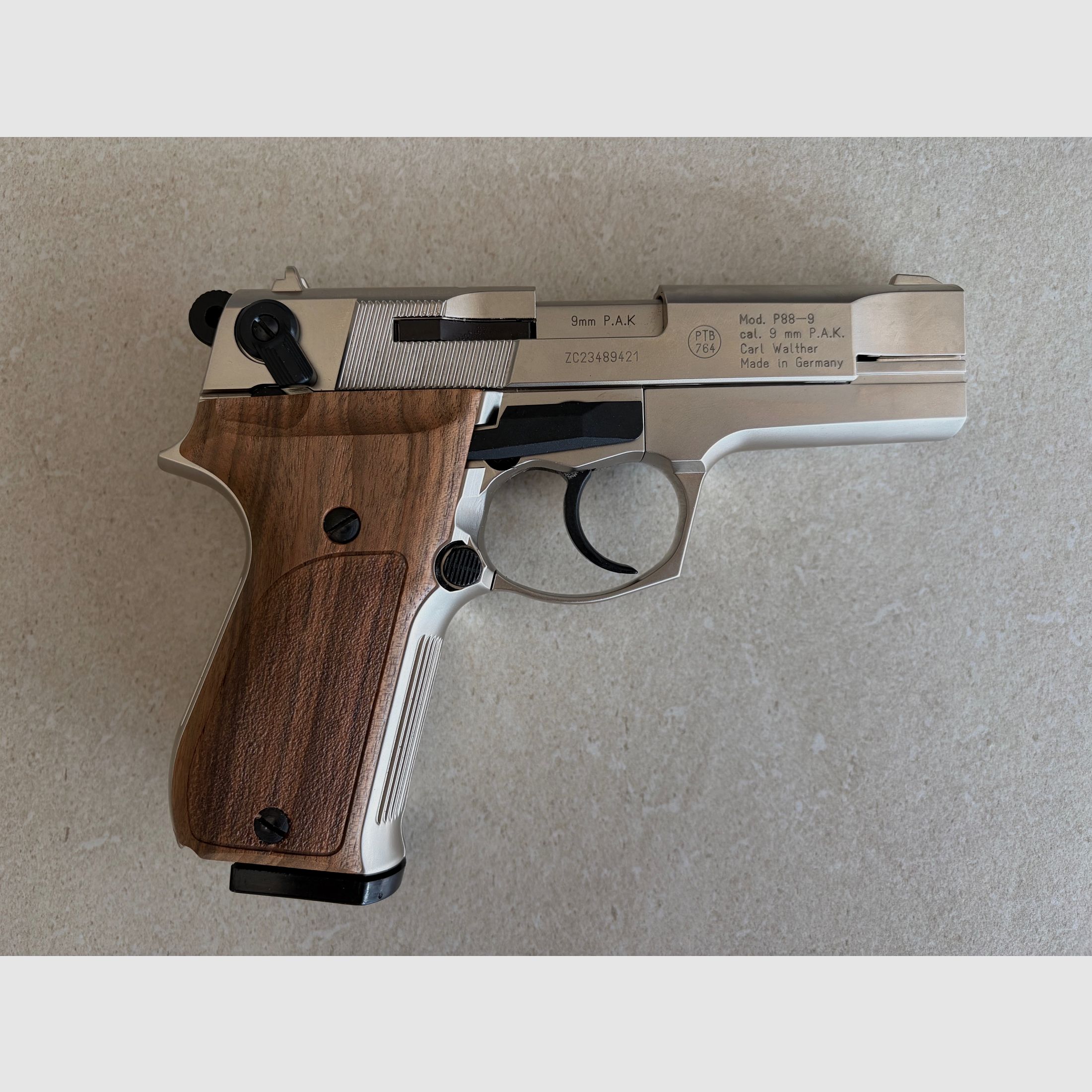 Walther P88 Compact Nickel wooden grip | New | Collector's condition | 9 mm P.A.K.