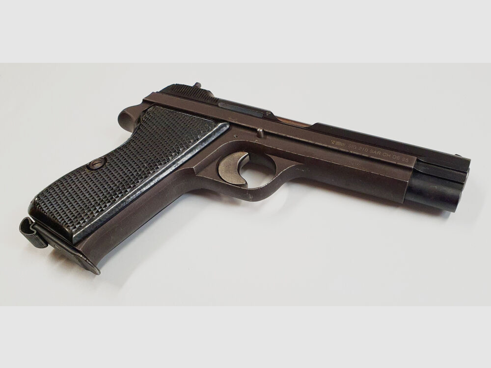 SIG Pistole SIG P210-2 im Kaliber 9mm Luger (9x19) Inkl. Holster und Reservemagazin,MADE IN SWITZERLAND