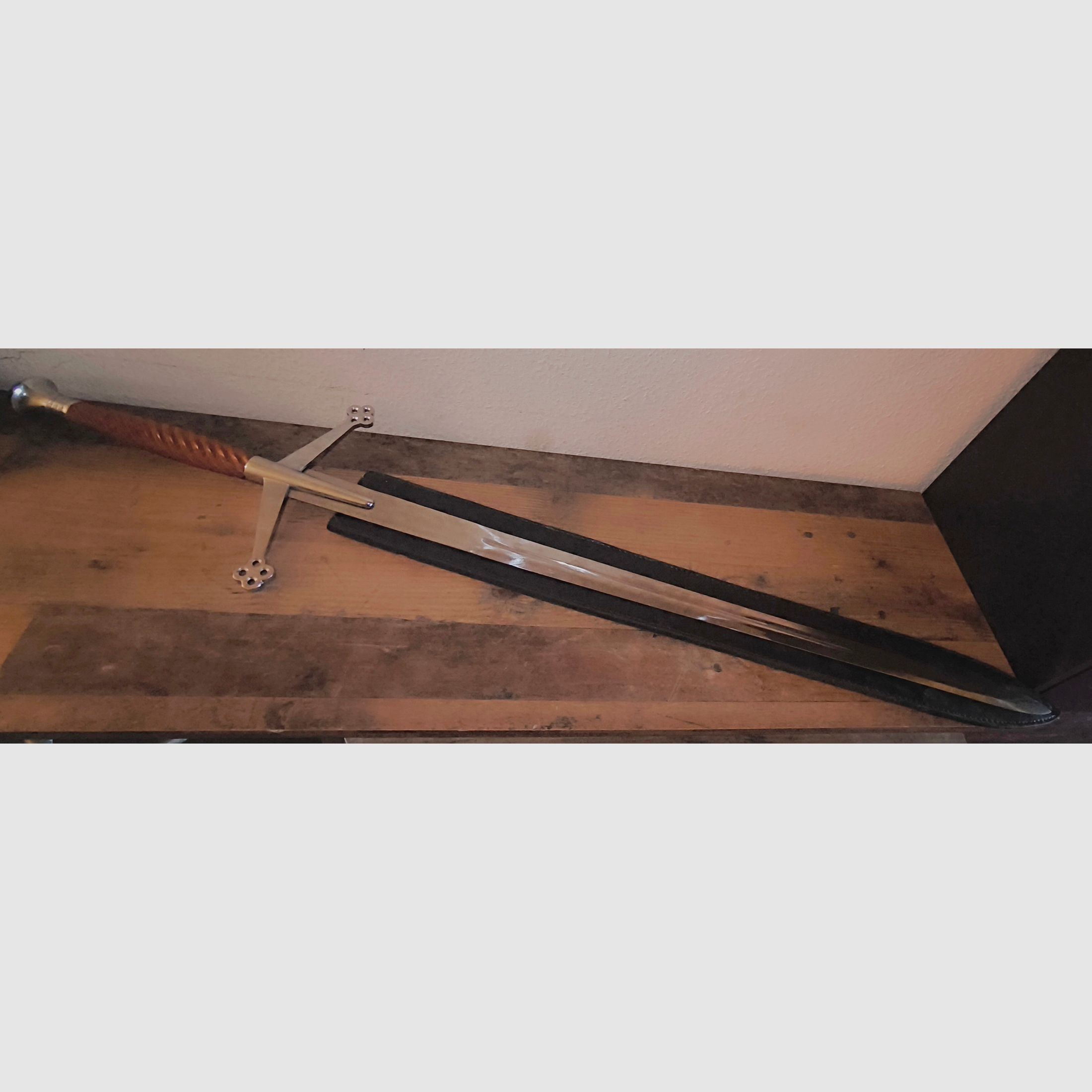 Schottisches  Deko Langschwert Claymore ist um 14.Jahrh, nur Replikat!!! Nicht Scharf!! 