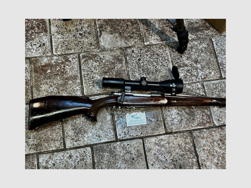 Commission Rep.B. 98 Stutzen Hubertus