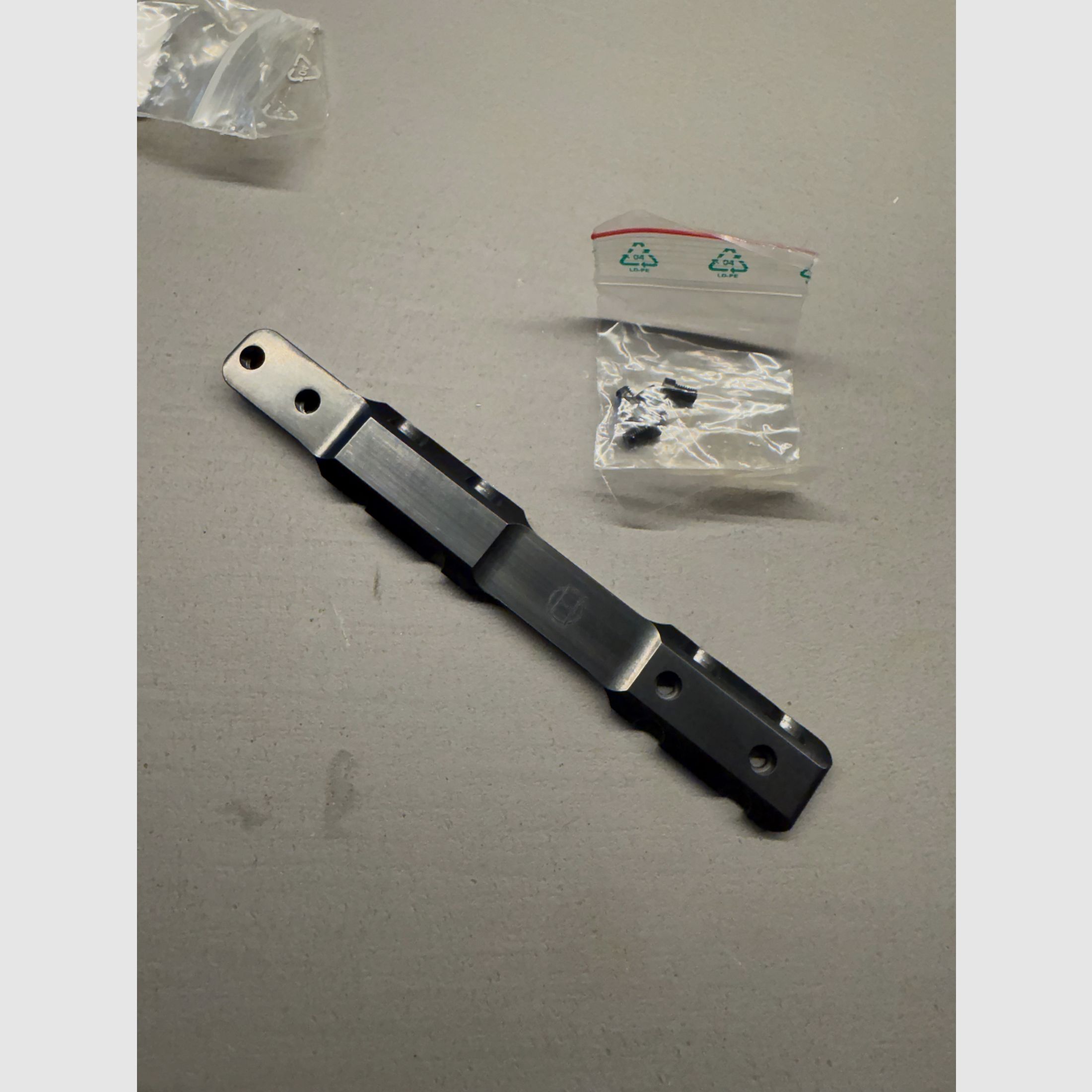 Henneberger HMS Blaser / Swift Remington 700 Action Courte