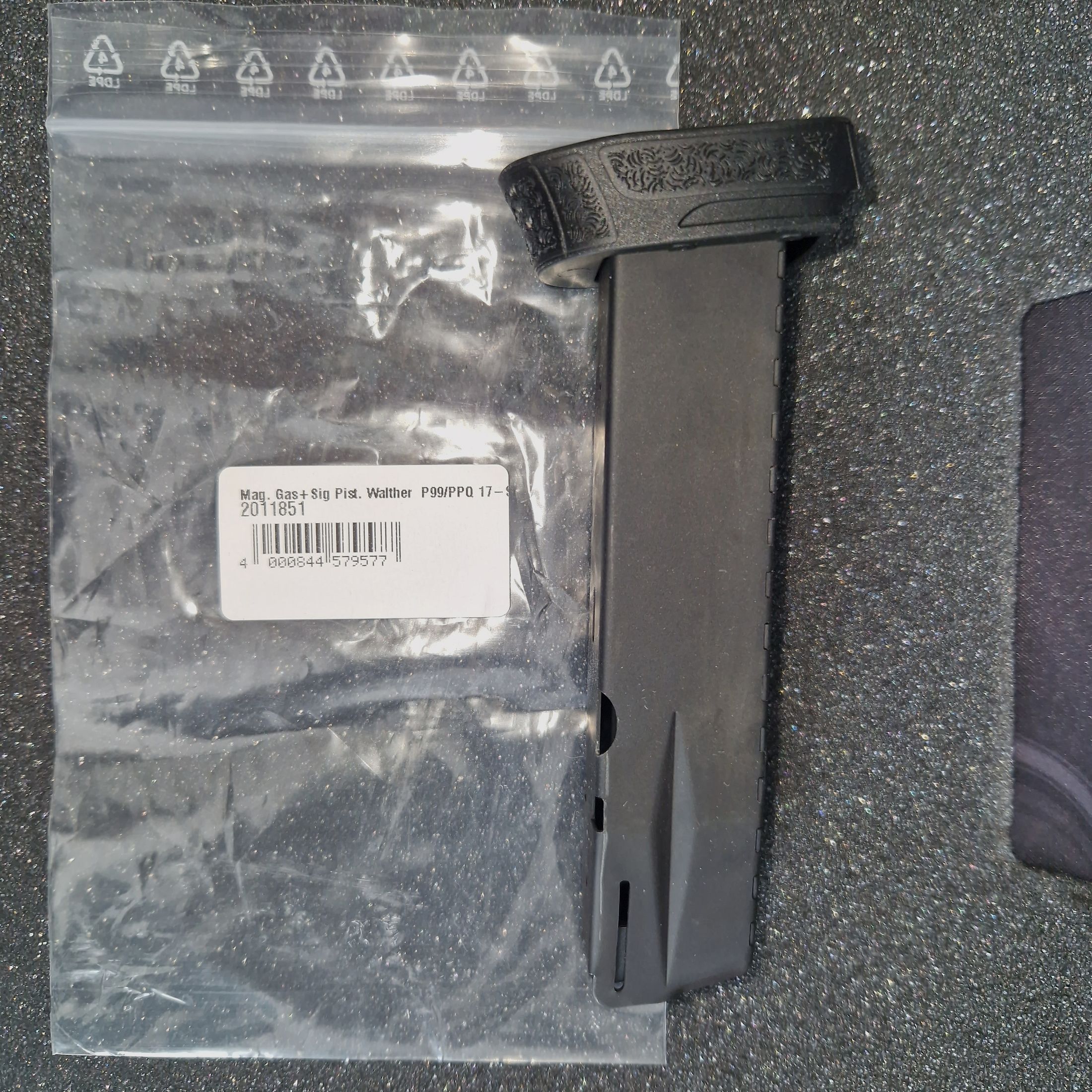 Walther PPQ / P99    cargador de repuesto 17  disparos 9mm P.A.K.  !!!