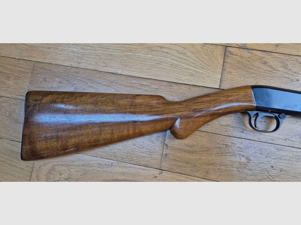 Zeer mooie en zeer aangename semi-automatische geweer Browning SA-22 "Smokeless" – Kal. .22LR – Kwaliteitsfabricage FN Herstal – Take down model – 10 schoten – Zeer goede esthetische en mechanische staat – "Nickel" loop – Een van de meest leuke en zeer nauwkeurige vuurwapens – TBE+, afbeelding 26 van 30