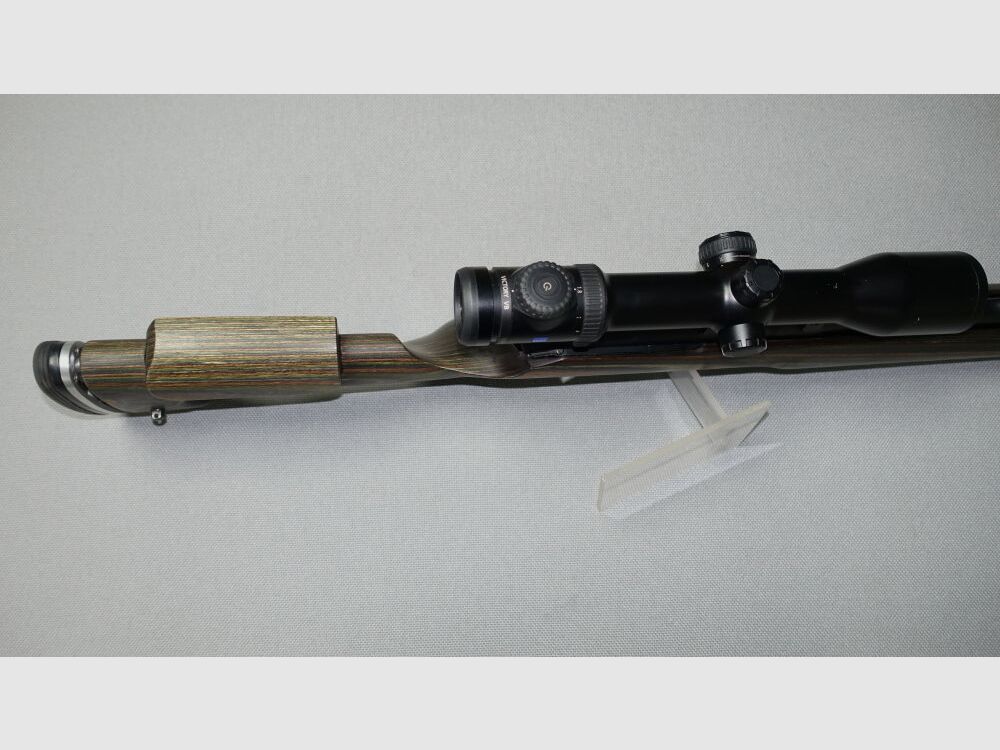 Blaser R 93 mit ZF Zeiss Victory V8	 R 93 Linksschaft