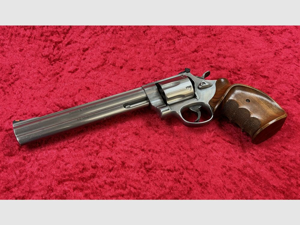 Smith & Wesson 629-5 Classic