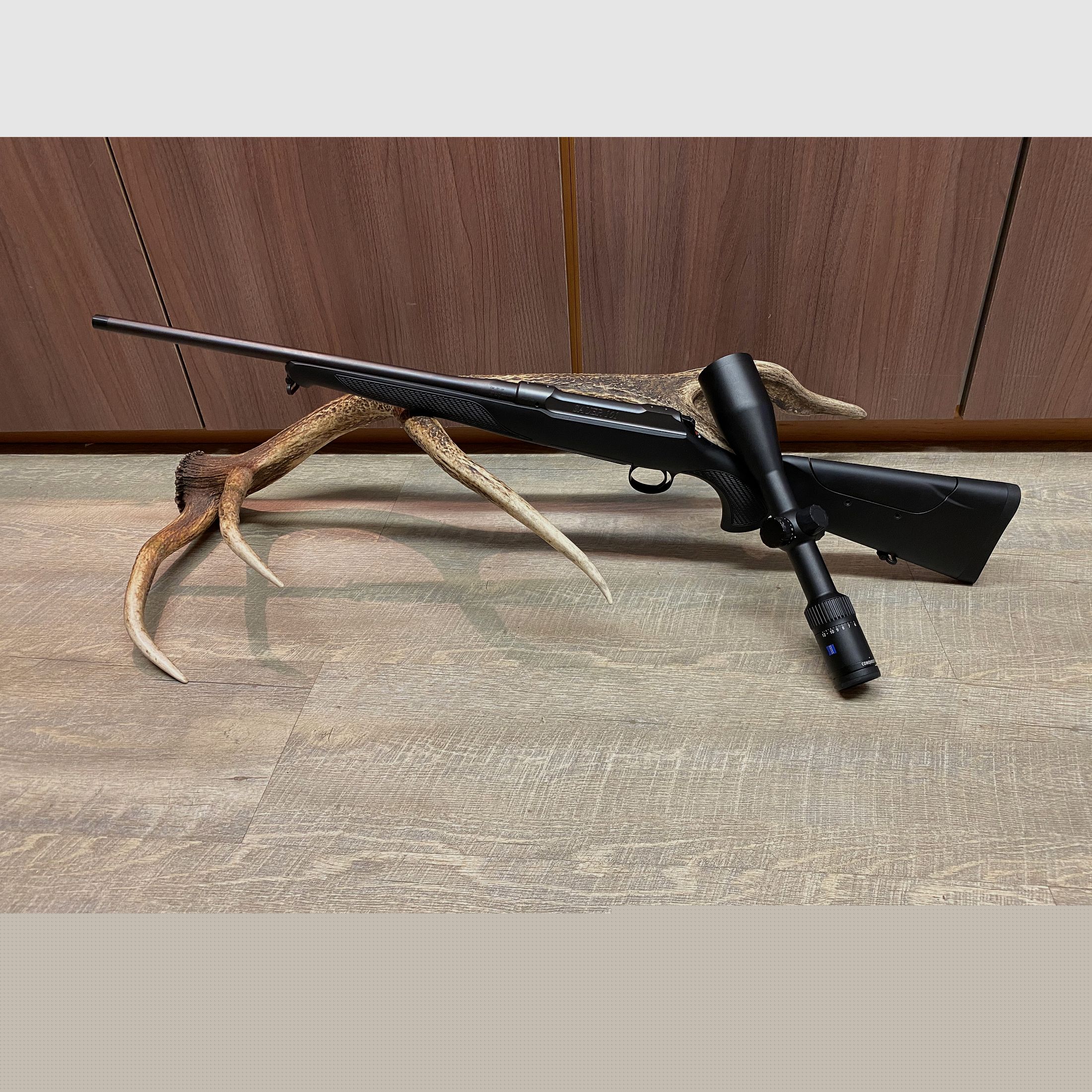 Sauer 101 Classic XTA, mit Zeiss Conquest V4 3-12x56