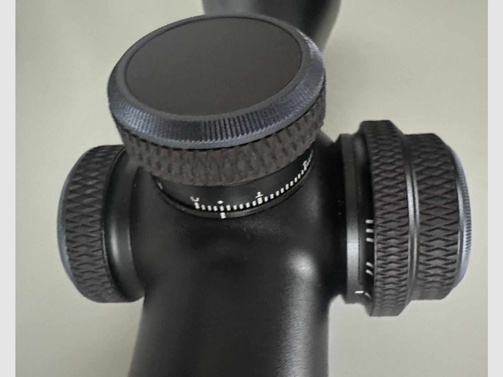 Blaser B1 Infinity 2.8-20x50 / 2.8-20x50 with rail - LIKE NEW - 2 years old - without Blaser saddle mount