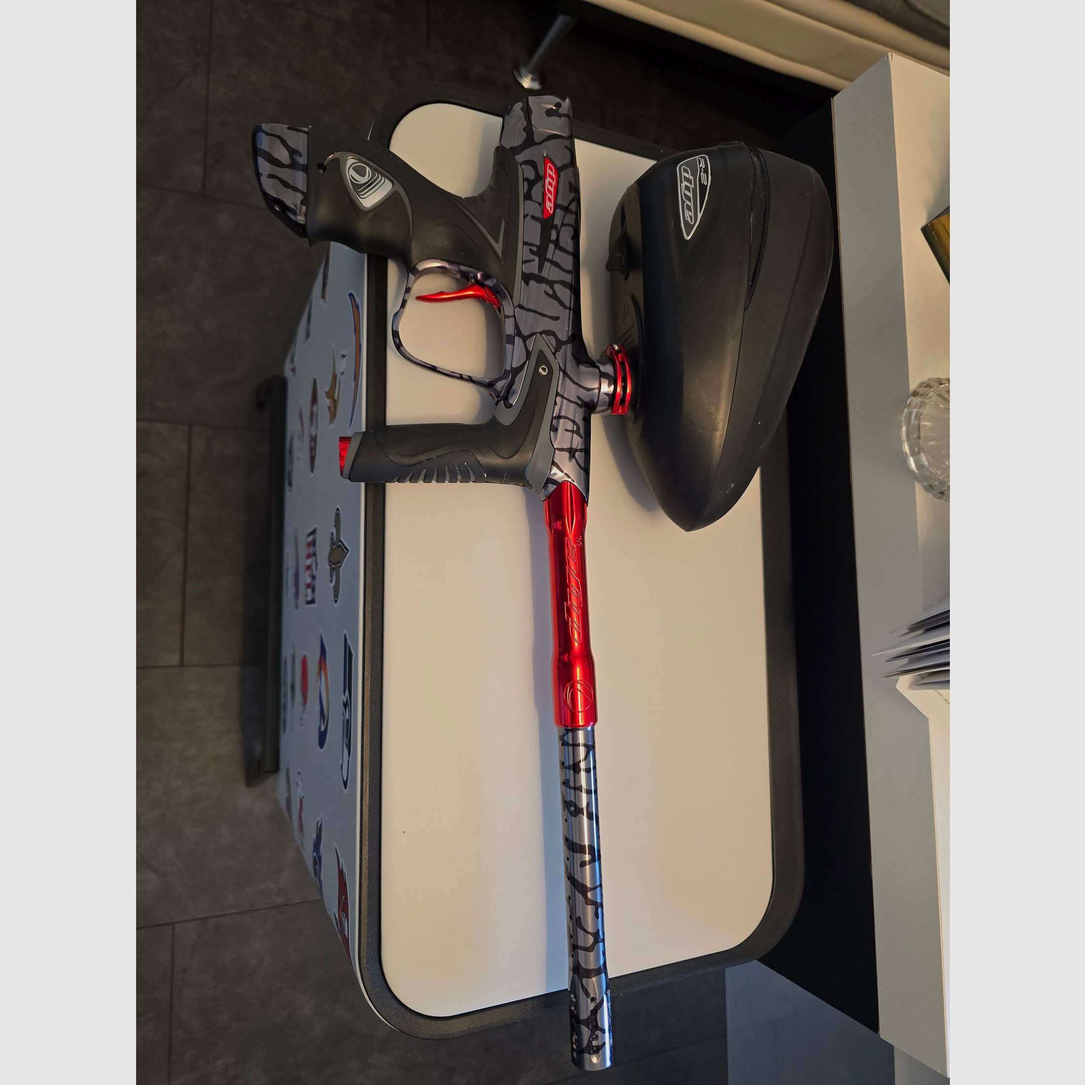 Paintball-Markierer DYE DM15 .68 Cal