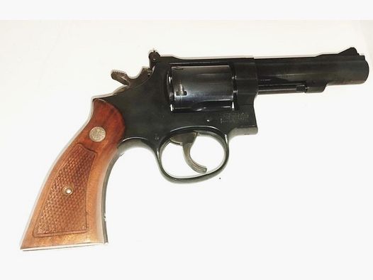 REVOLVER S&W MOD 15-6 CAL.38 S&W SPECIAL